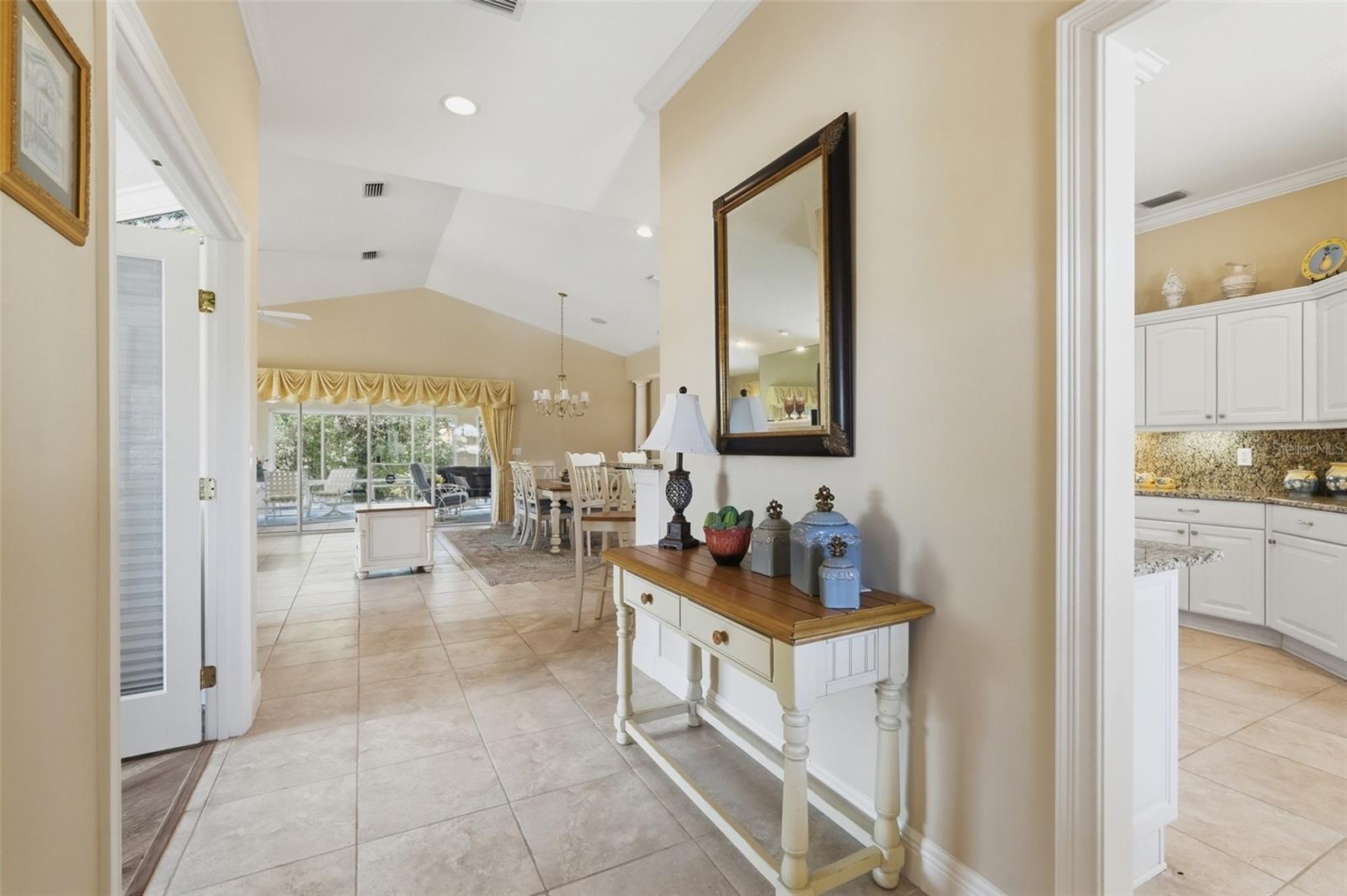 5013 Harbor Hts Property Photo 10
