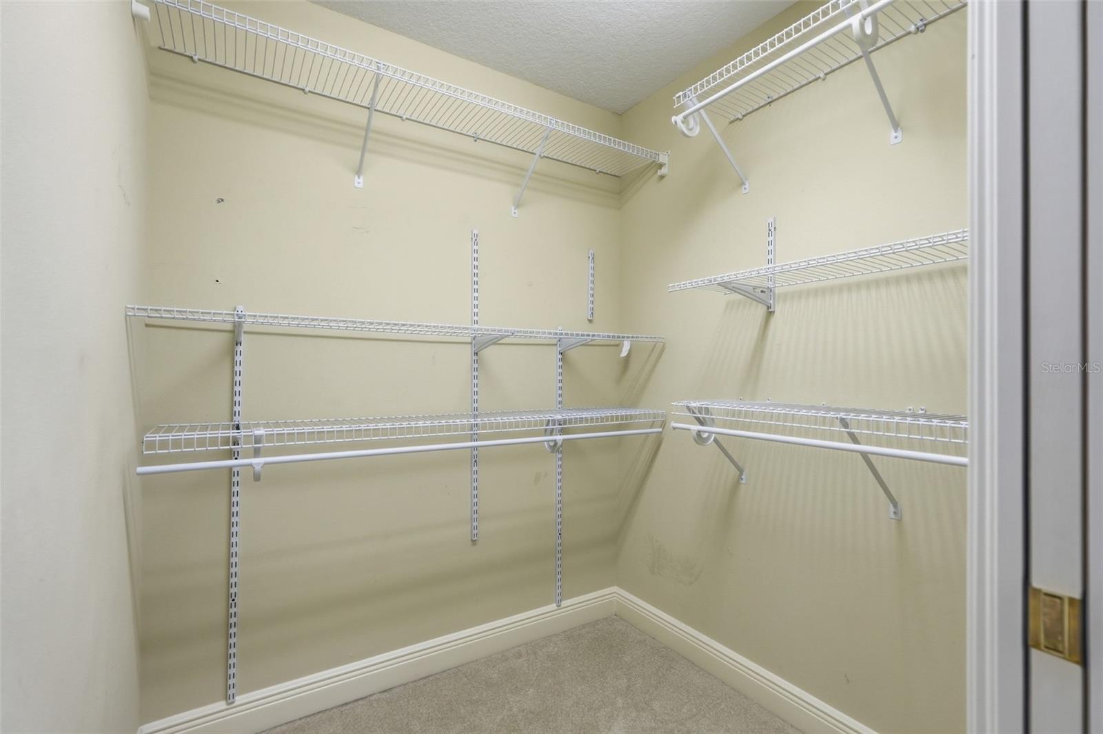 5013 Harbor Hts Property Photo 23