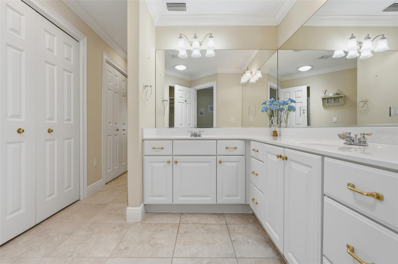 5013 Harbor Hts Property Photo 26