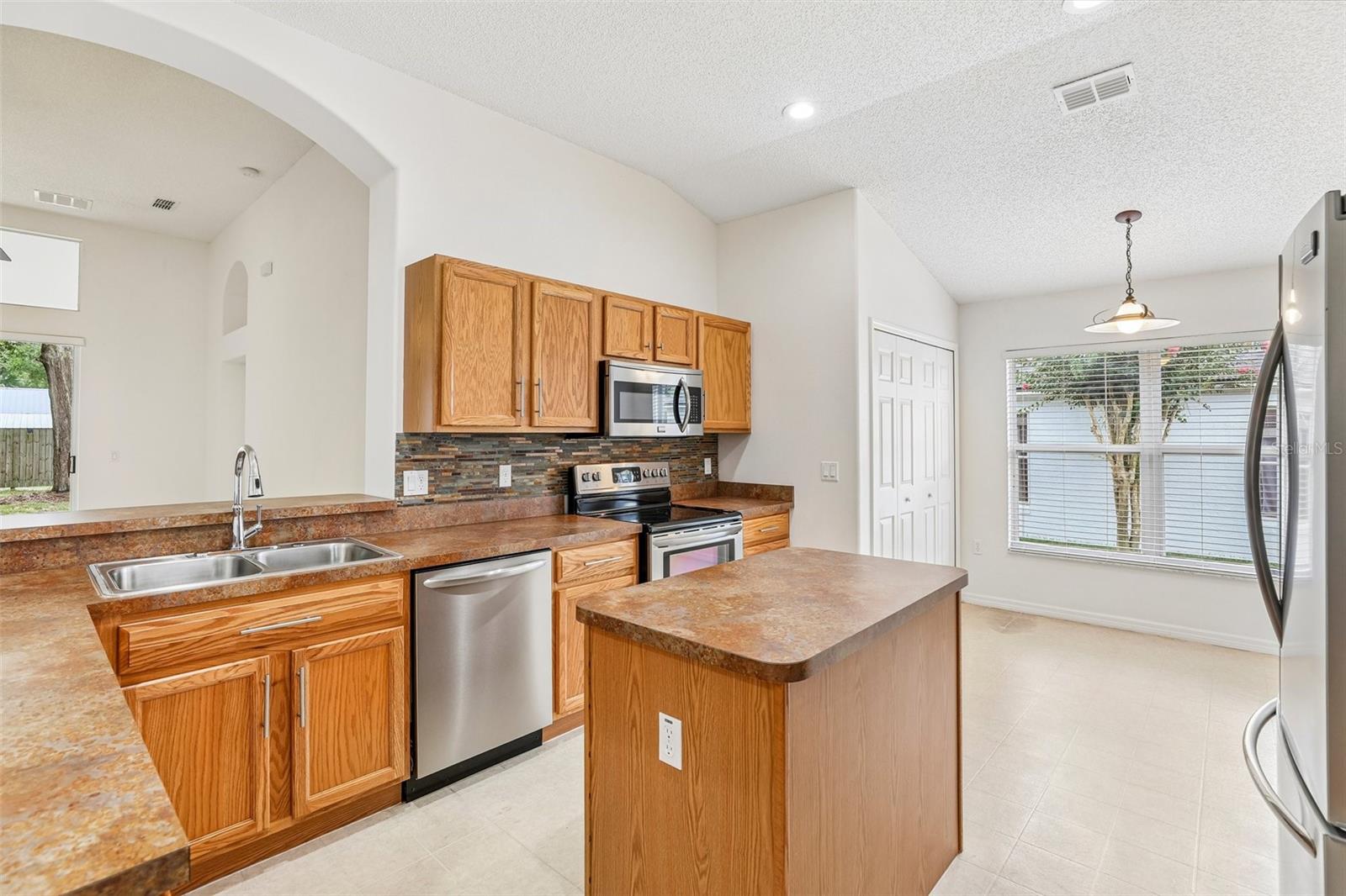 30254 Pga Dr Property Photo 5