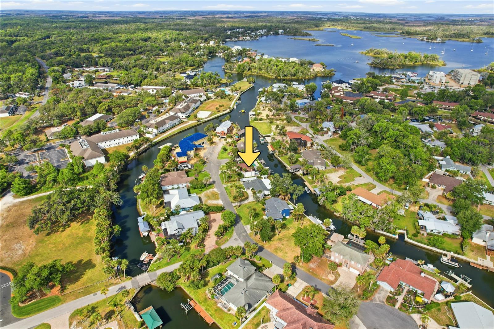 9235 W Harbor Isle Ct Property Photo 3