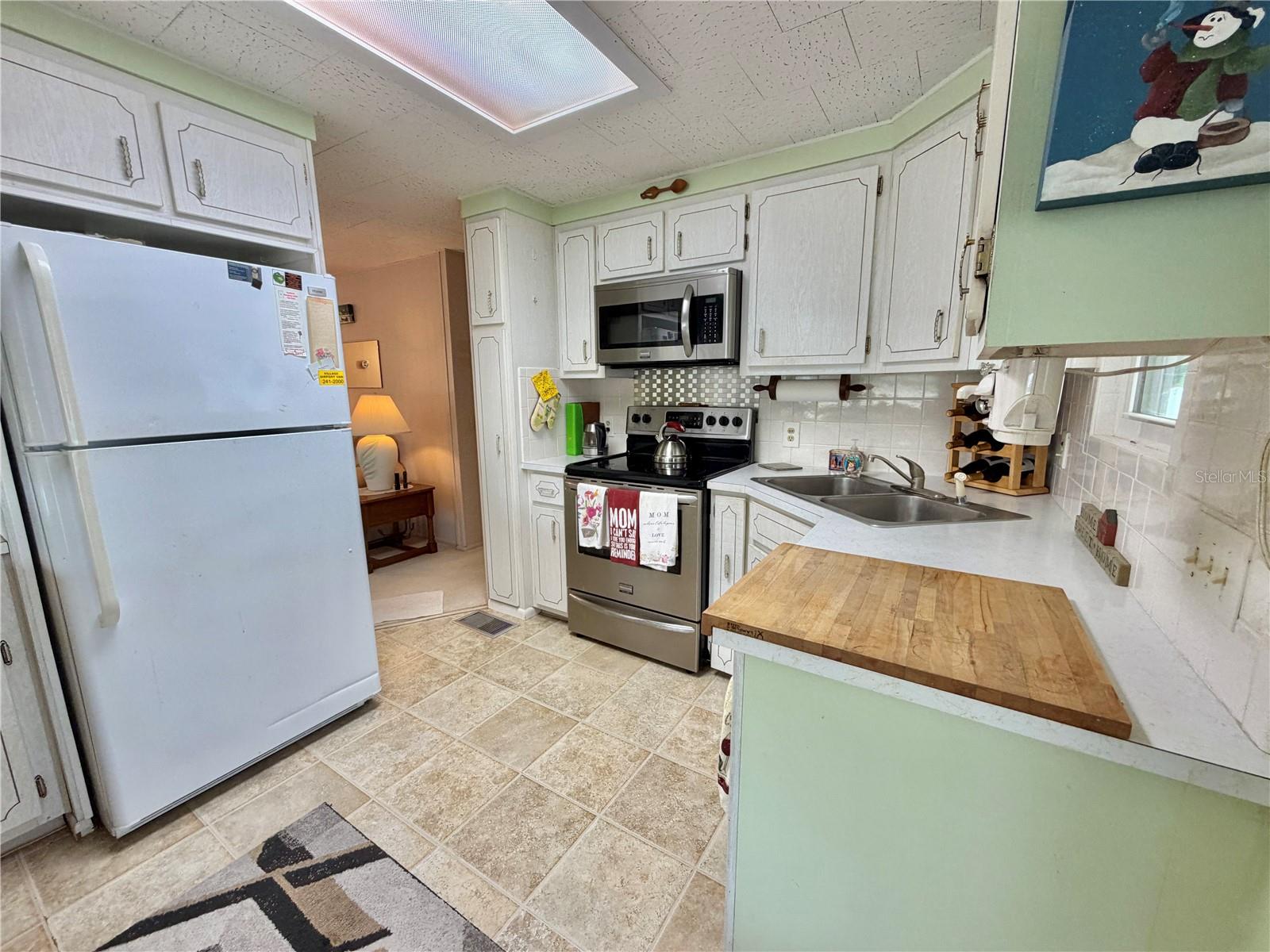 223 Hawthorne Blvd Property Photo 17