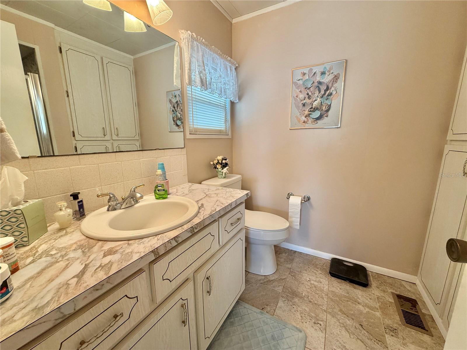 223 Hawthorne Blvd Property Photo 24