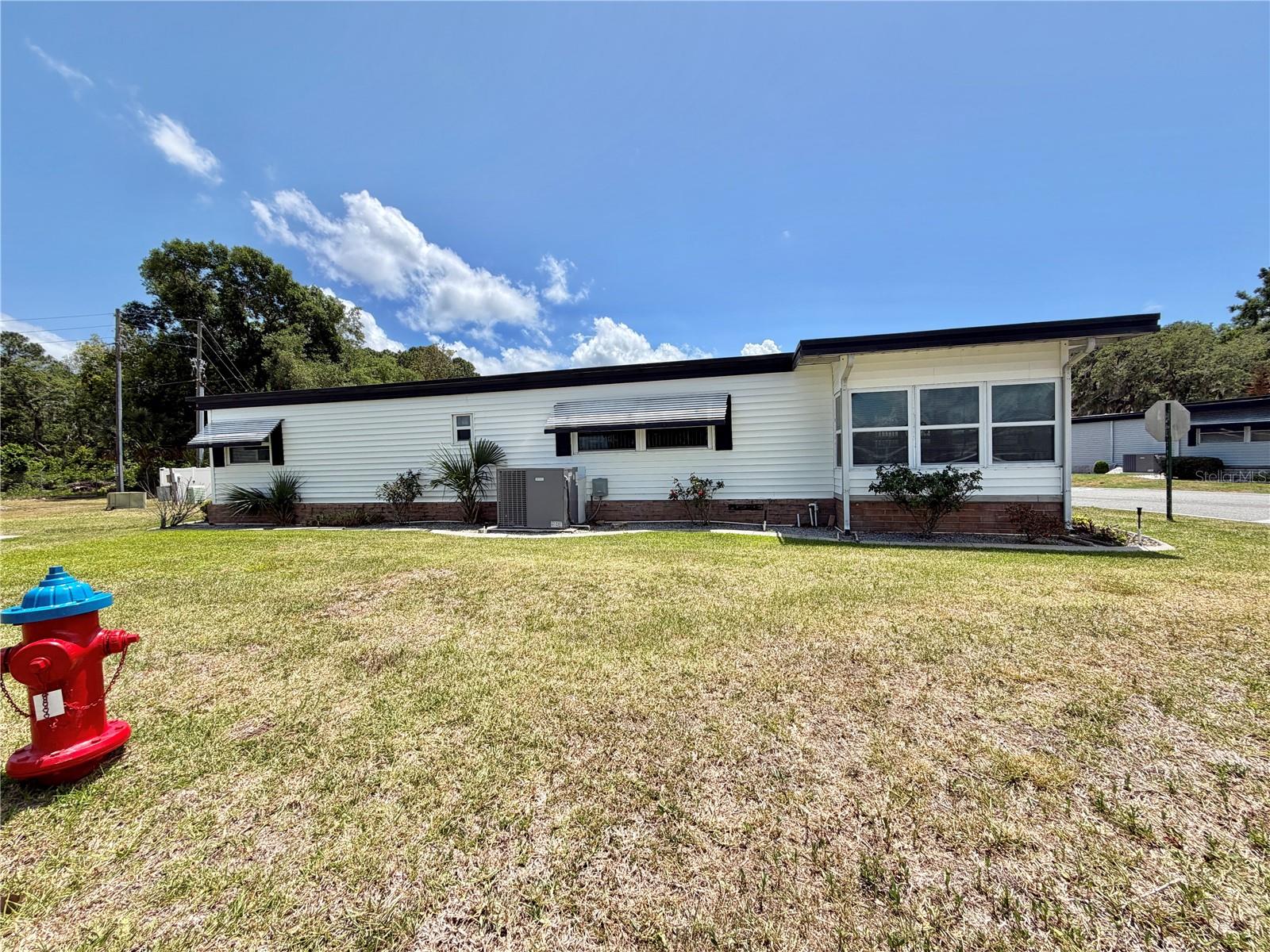 223 Hawthorne Blvd Property Photo 43