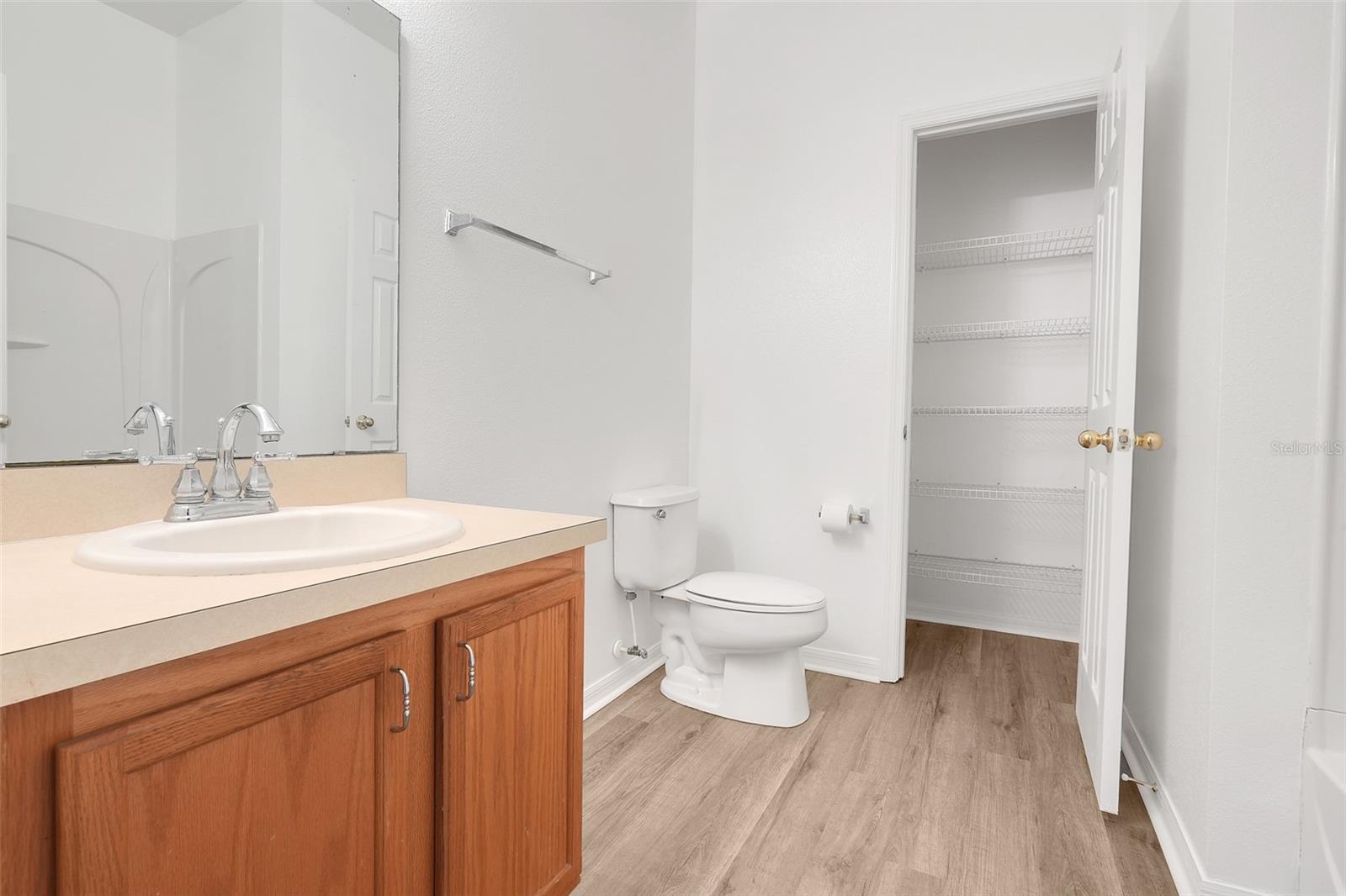1141 Greenley Ave Property Photo 19