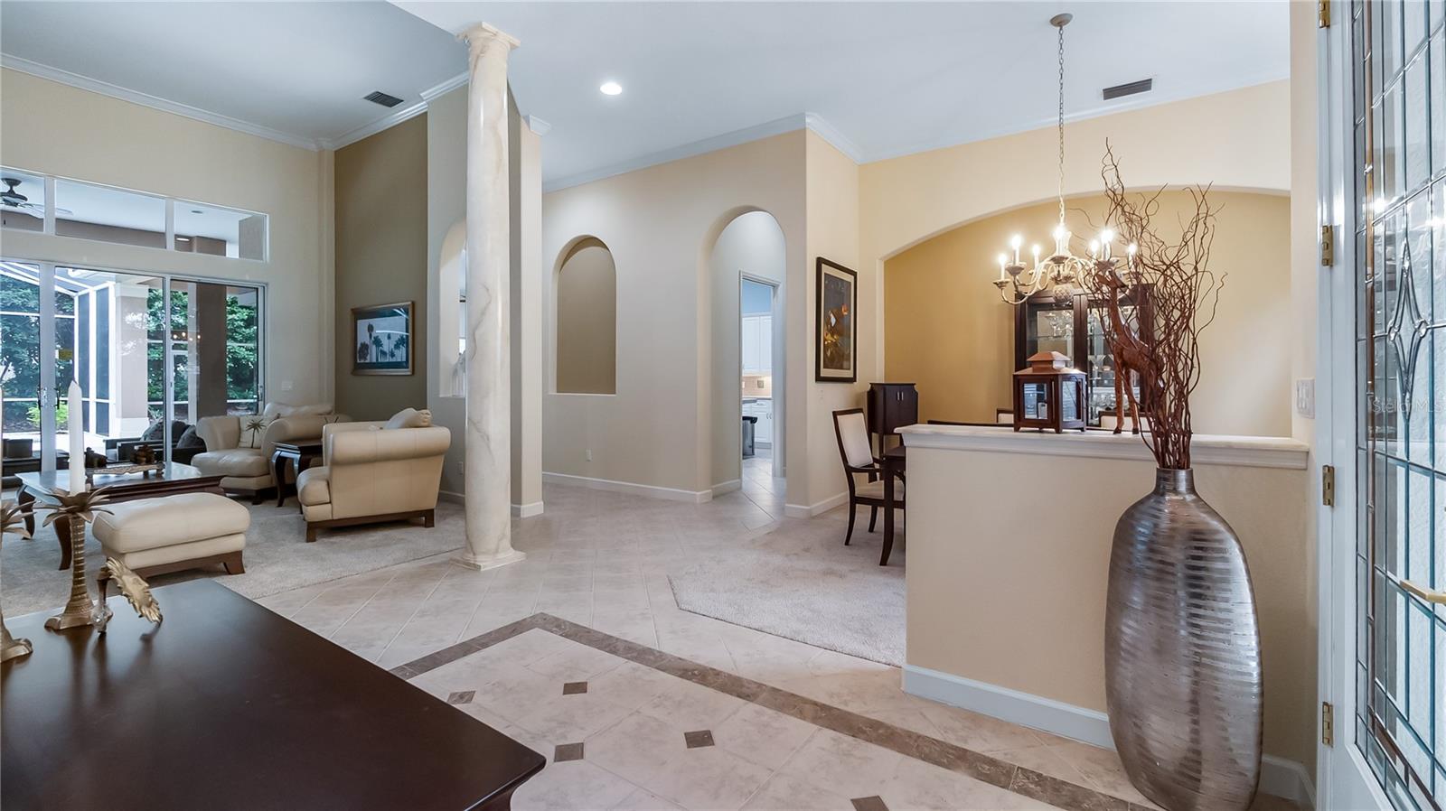 693 Stonefield Loop Property Photo 10