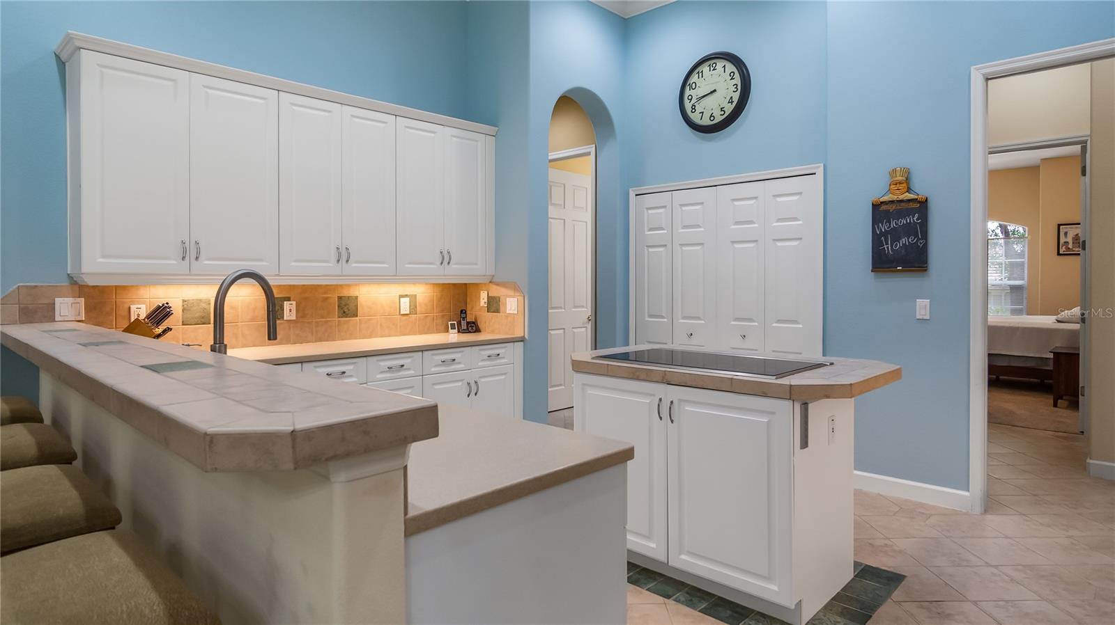 693 Stonefield Loop Property Photo 30