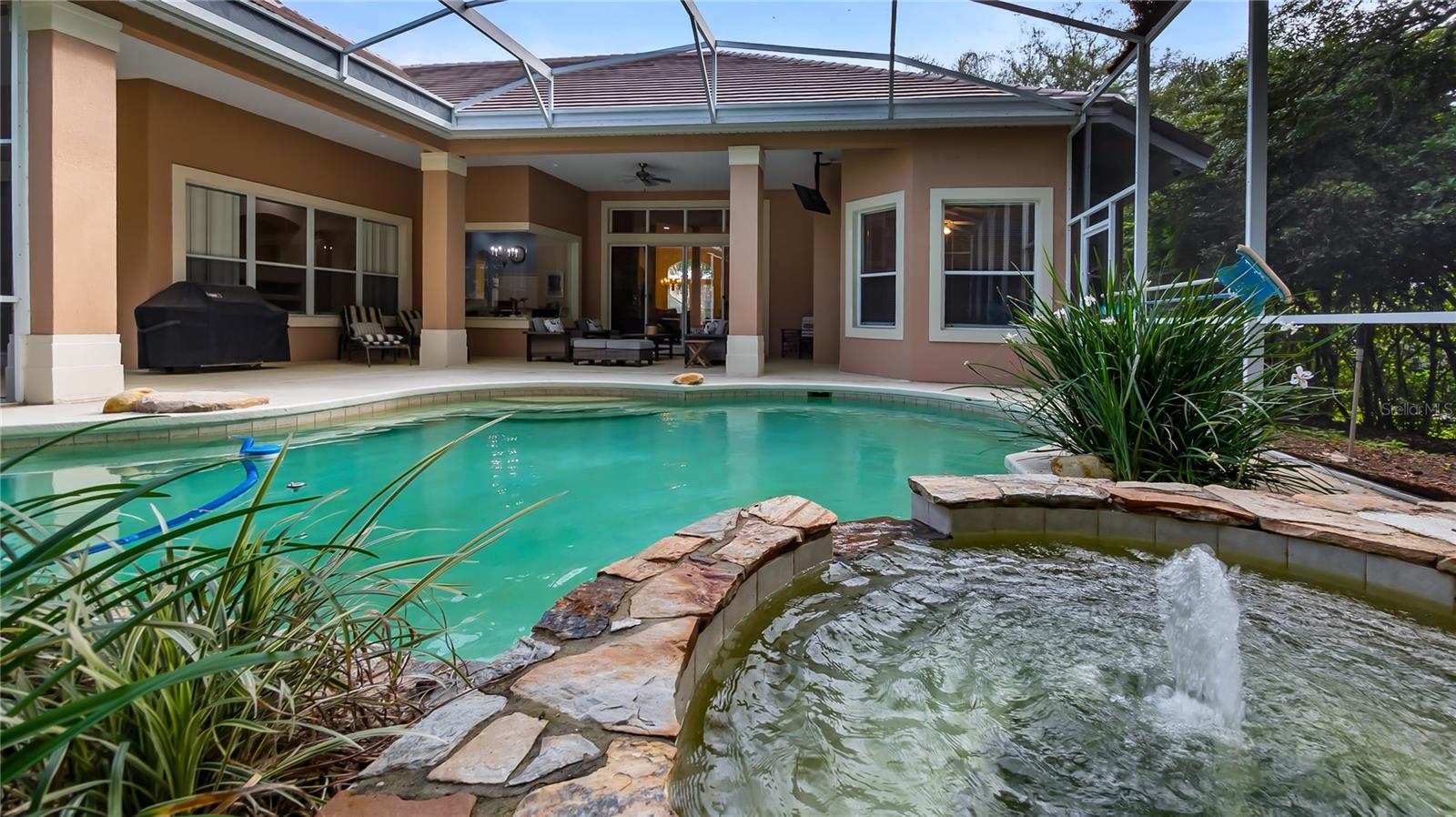 693 Stonefield Loop Property Photo 48