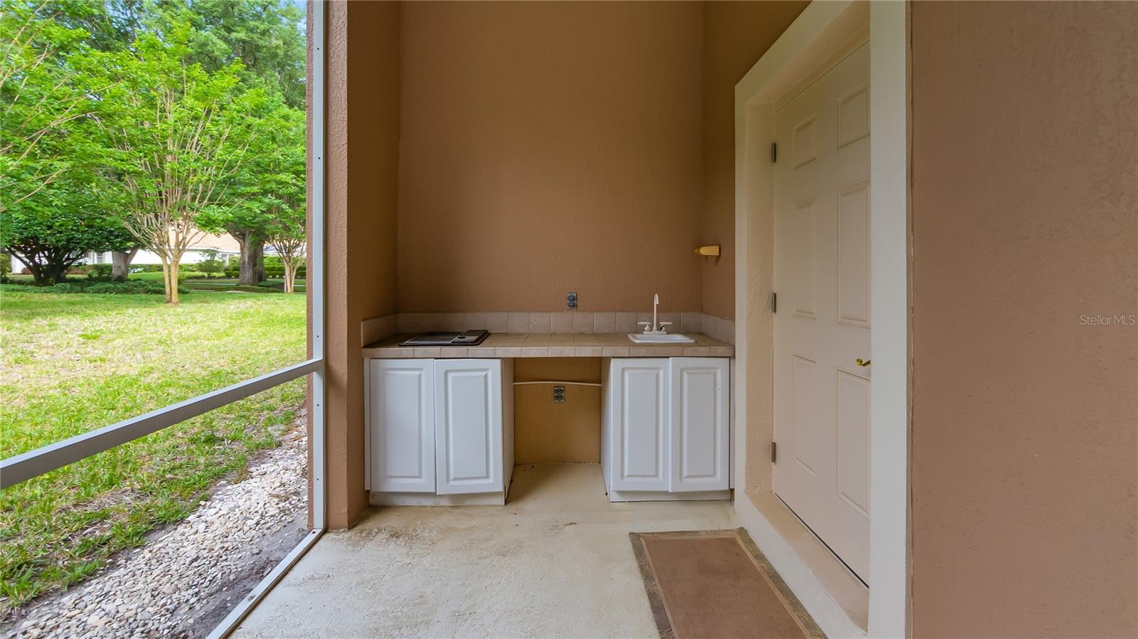 693 Stonefield Loop Property Photo 50