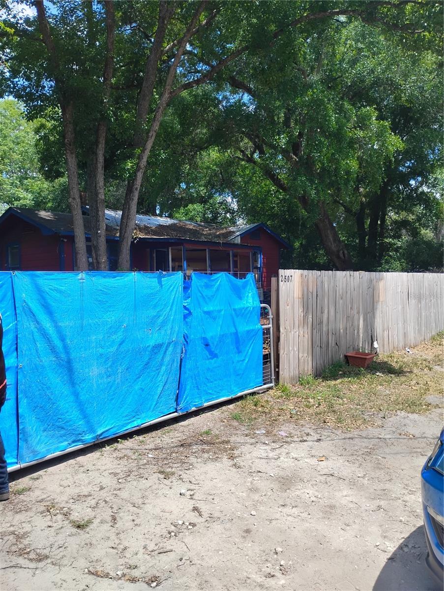 2507 N Magnolia Ave Property Photo 2