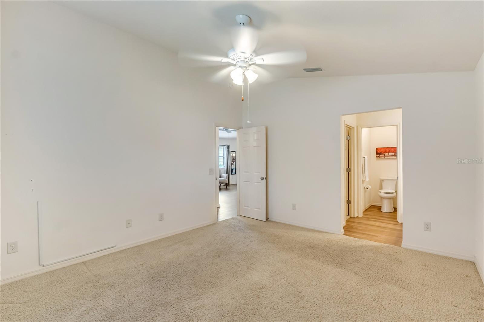 1806 Queensbury Ter Property Photo 16