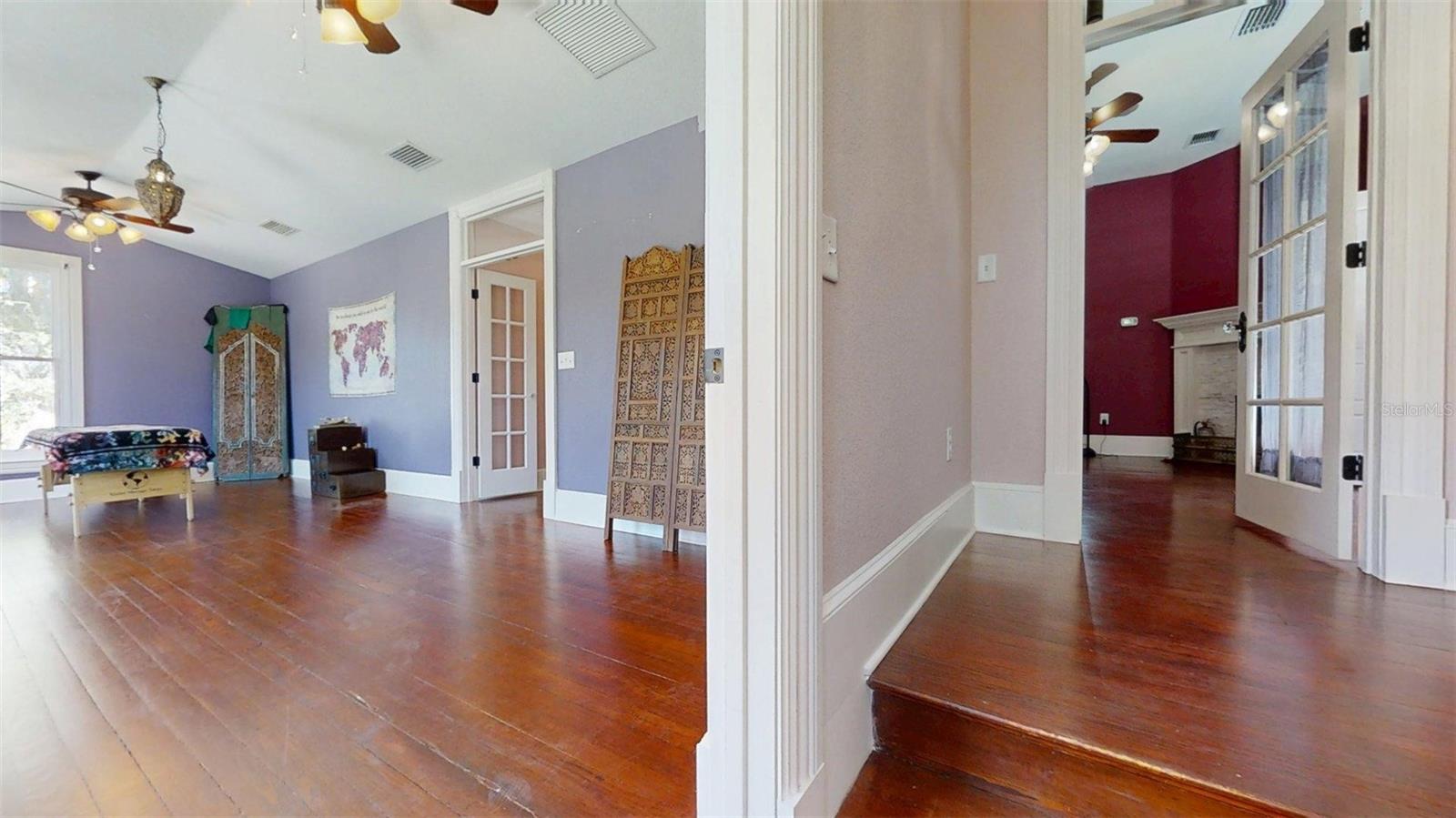 805 E Fort King St Property Photo 3