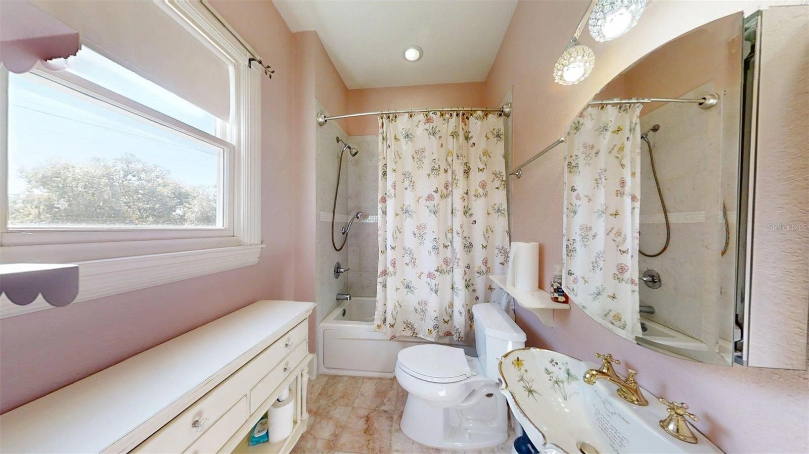 805 E Fort King St Property Photo 26