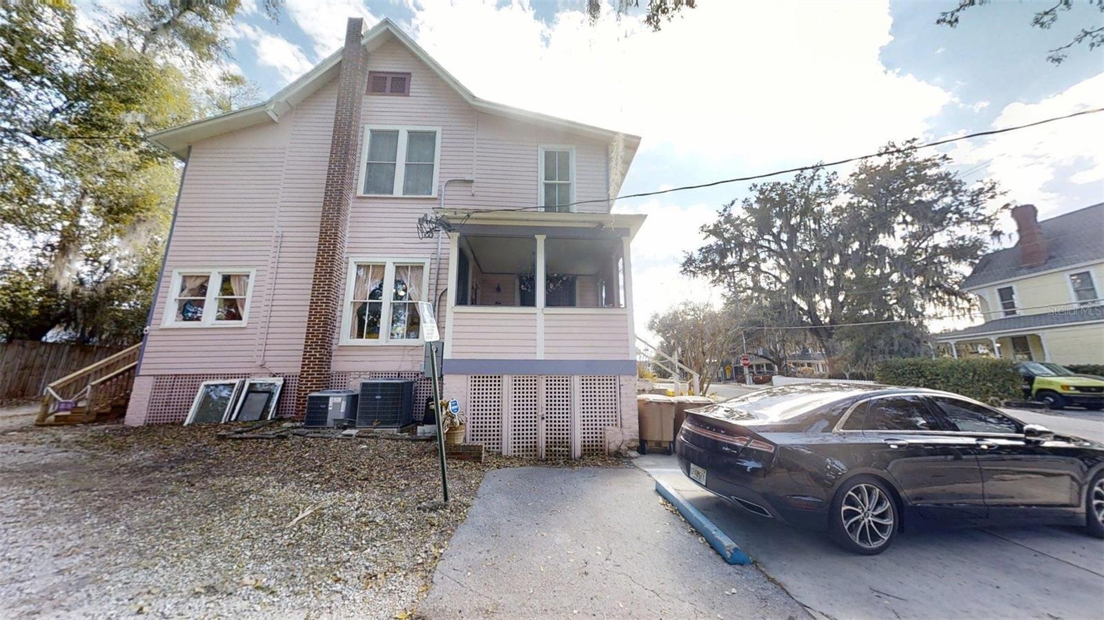 805 E Fort King St Property Photo 70
