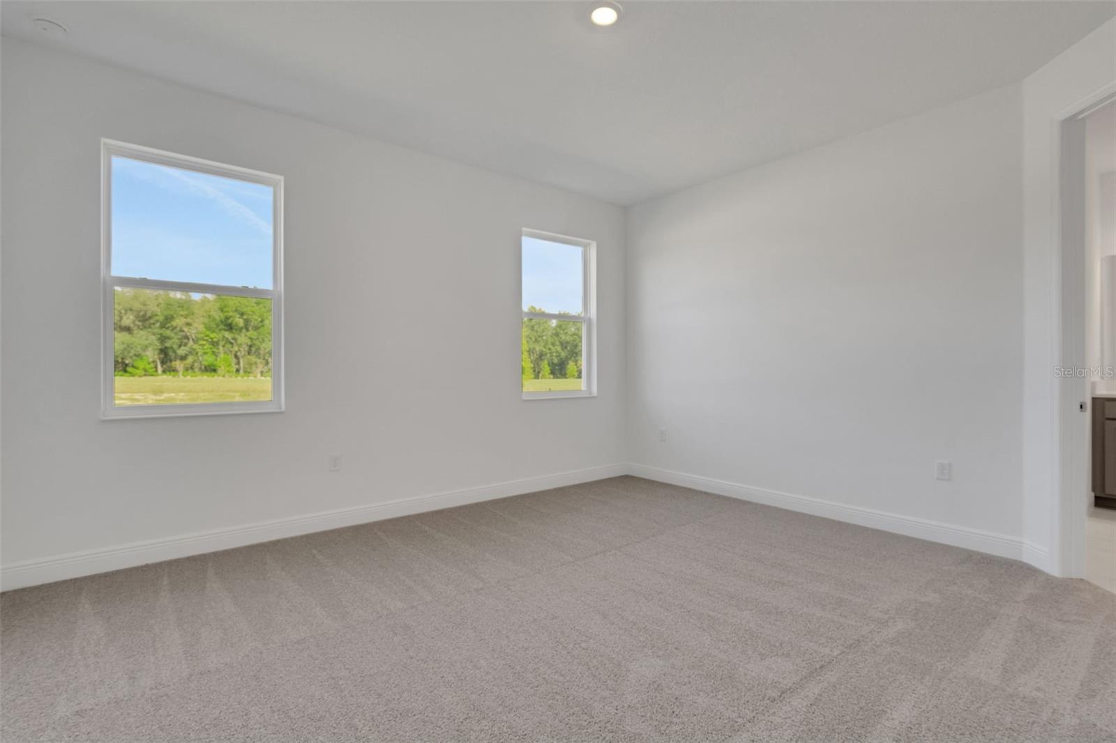 934 Sunshower Dr Property Photo 16