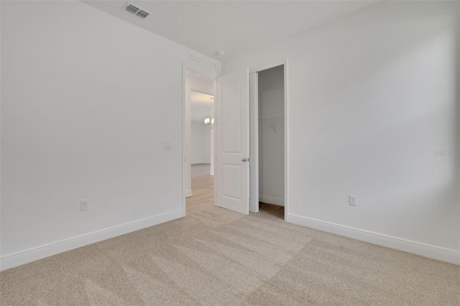 934 Sunshower Dr Property Photo 17