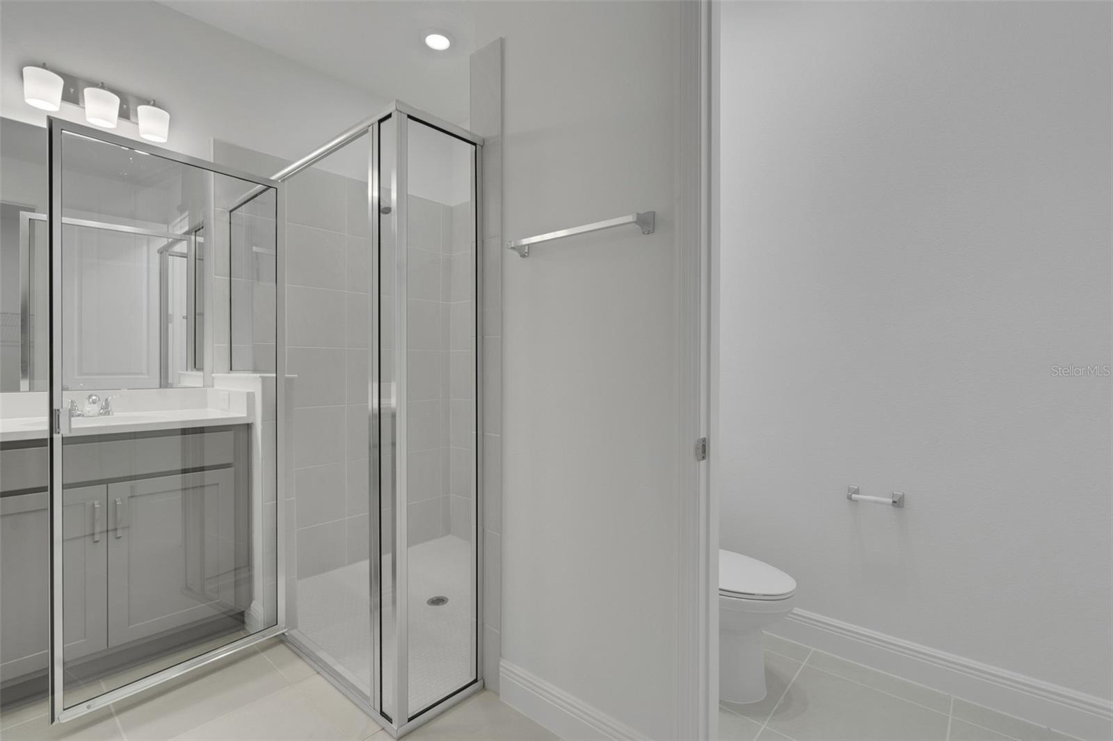 934 Sunshower Dr Property Photo 28