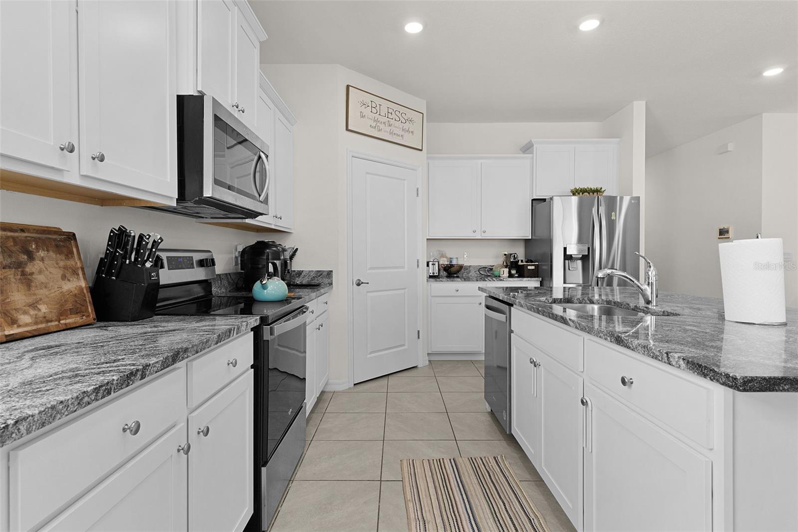 5092 Stokes Way Property Photo 14
