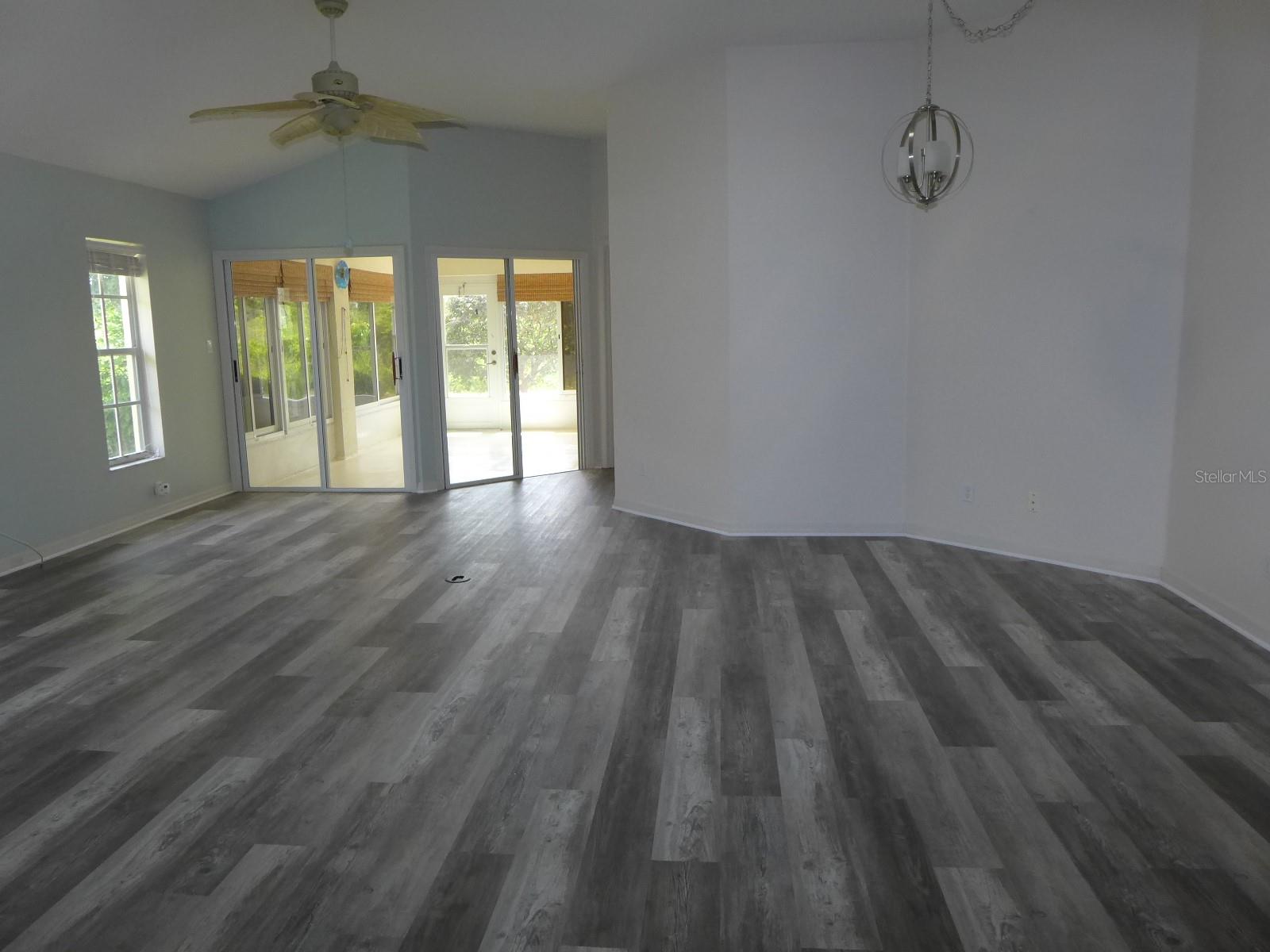 21721 King Richards Way Property Photo 4