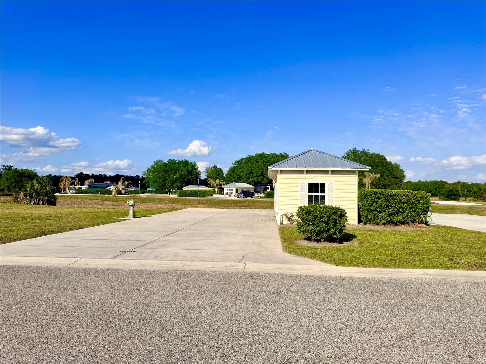 9381 Se 47th Way Property Photo 1