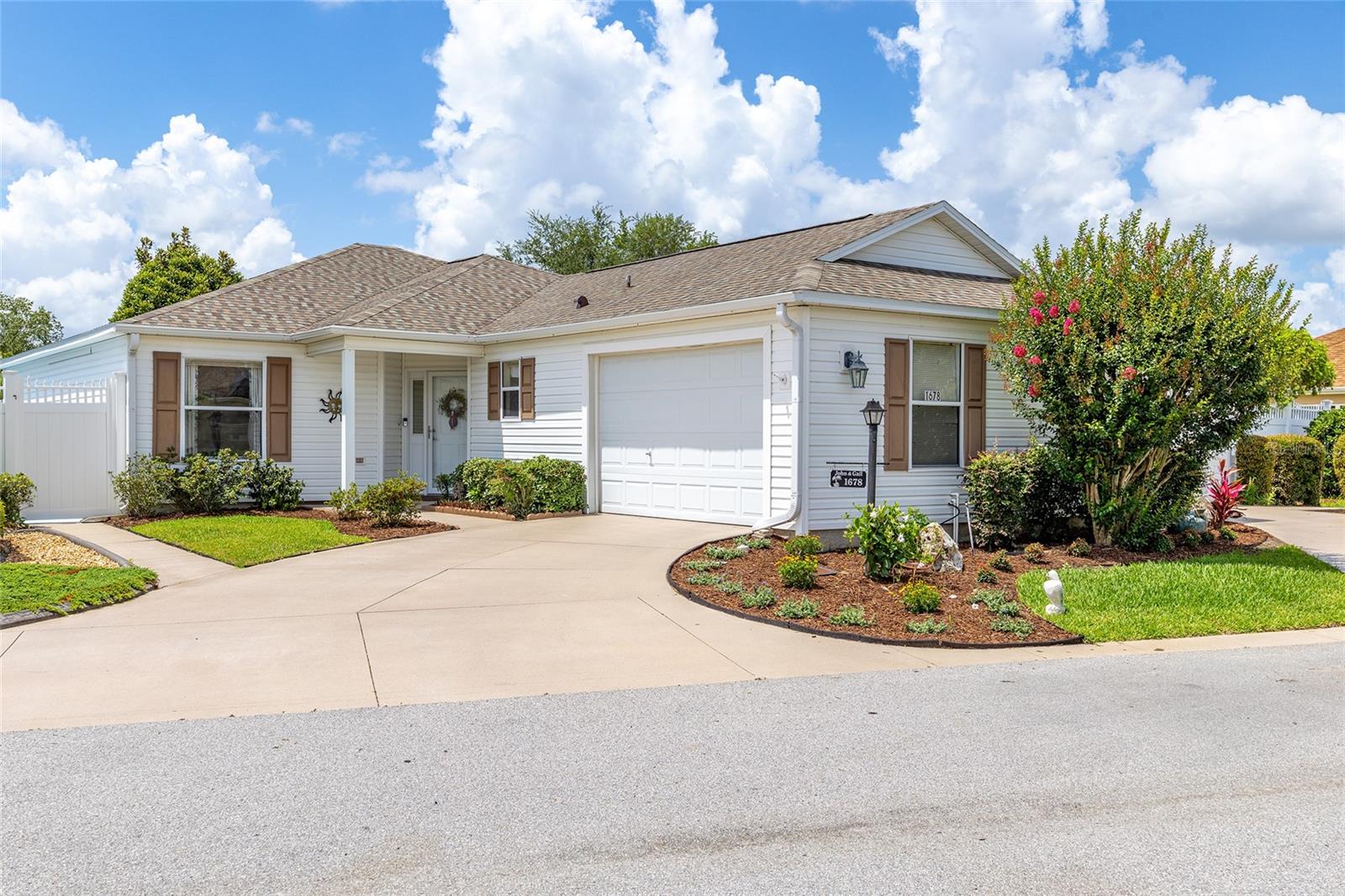 1678 Govan Pl Property Photo 2