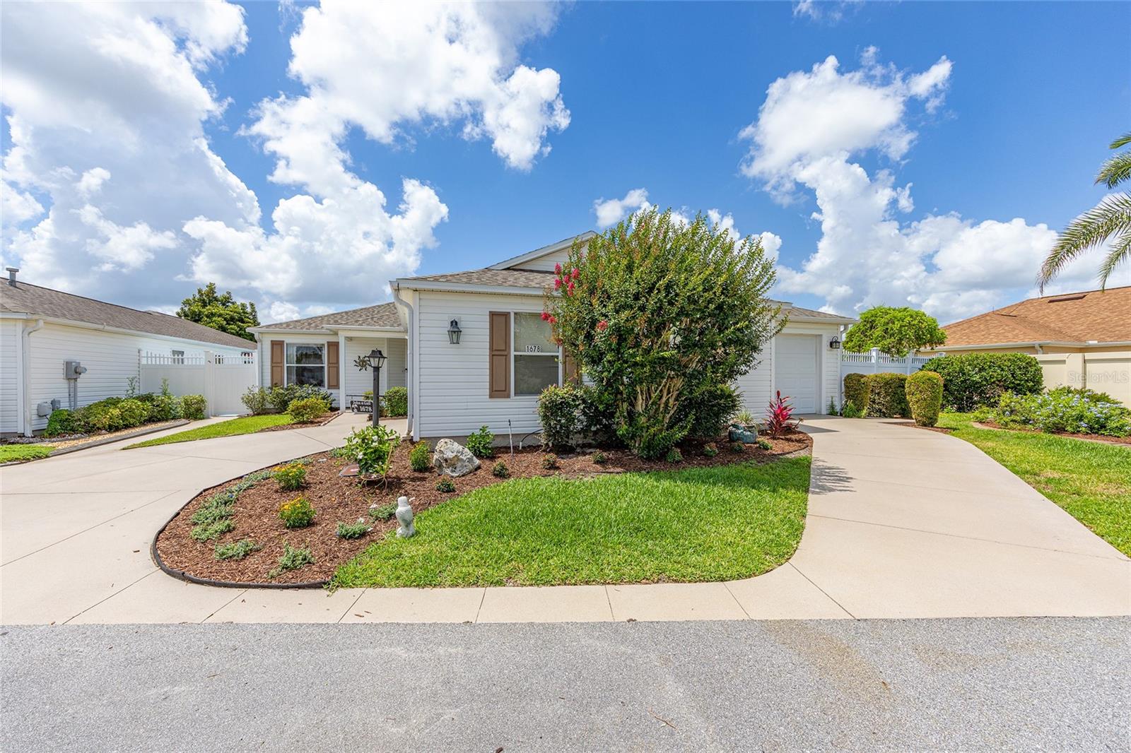 1678 Govan Pl Property Photo 3