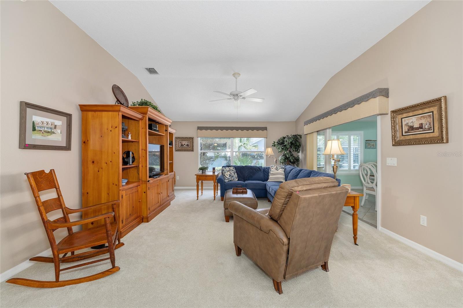 1678 Govan Pl Property Photo 9
