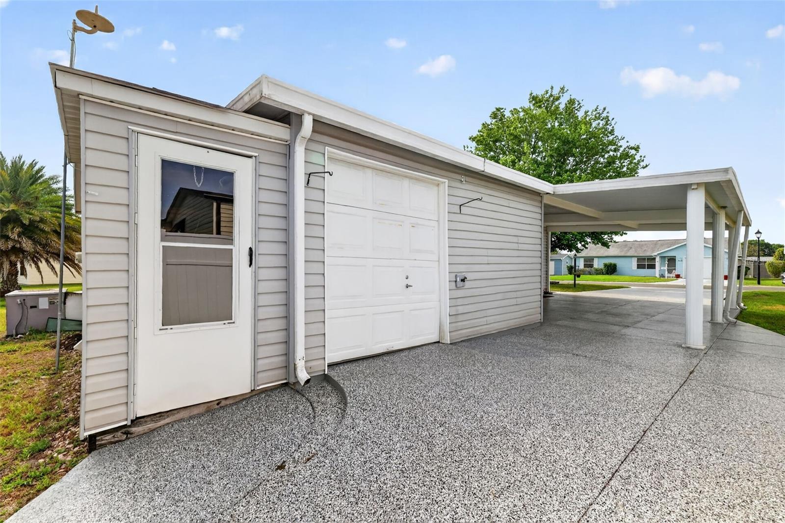 728 Prado Dr Property Photo 22