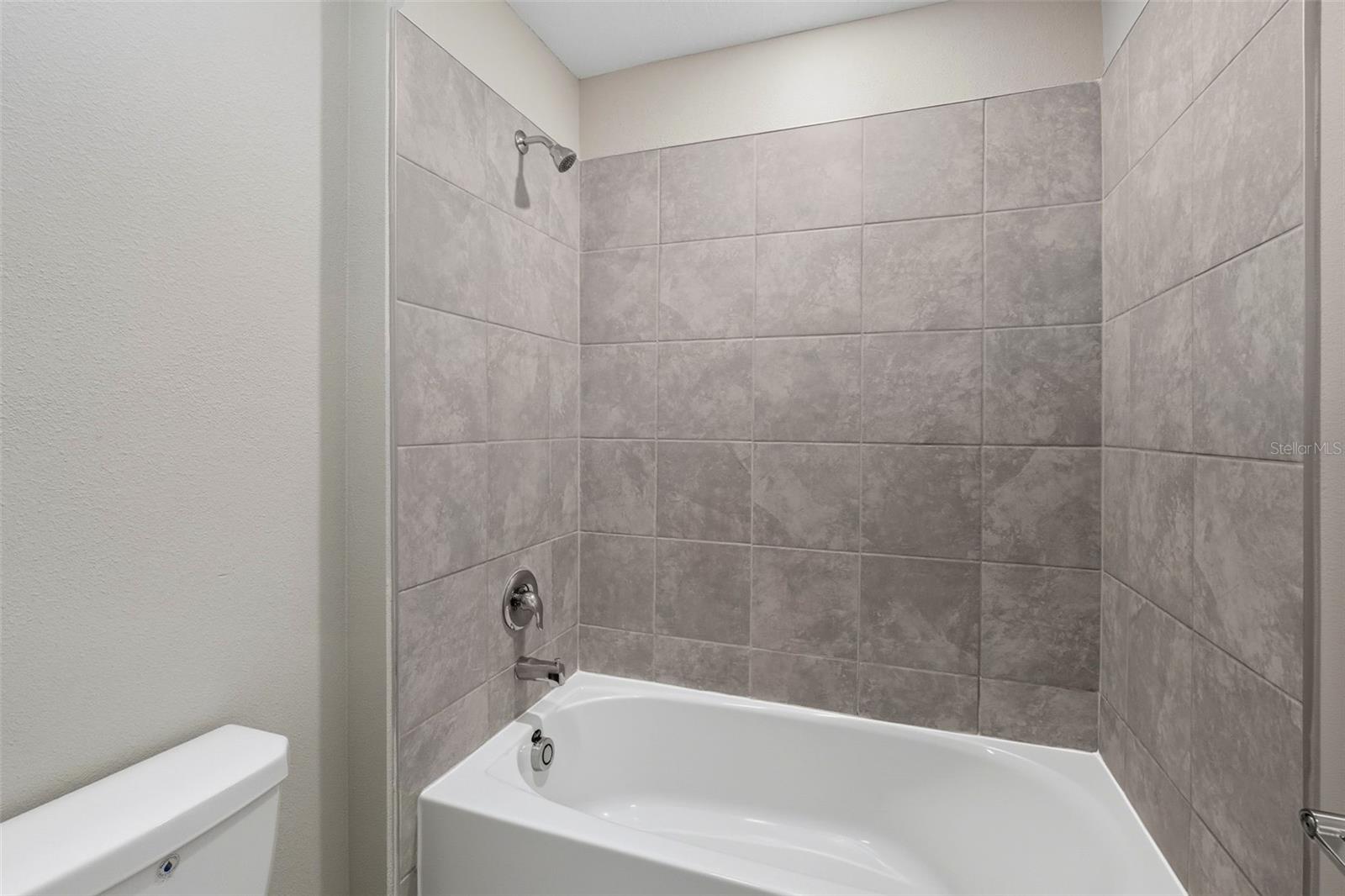 724 Daring Dr Property Photo 9