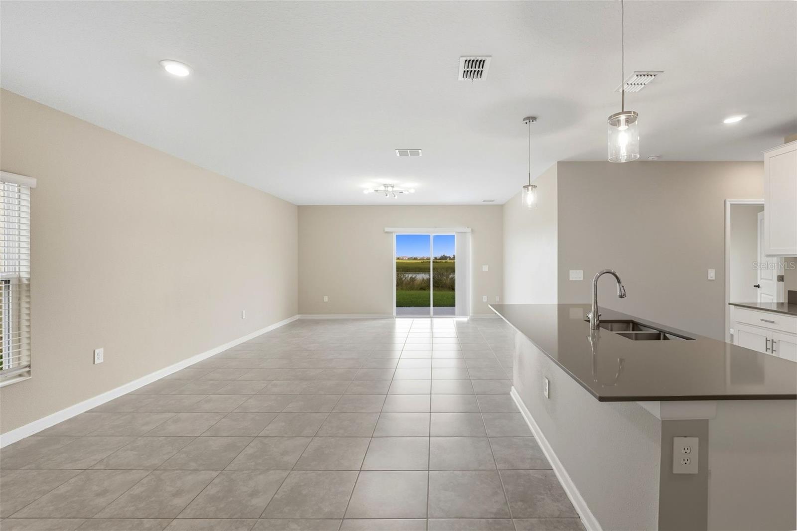 724 Daring Dr Property Photo 26