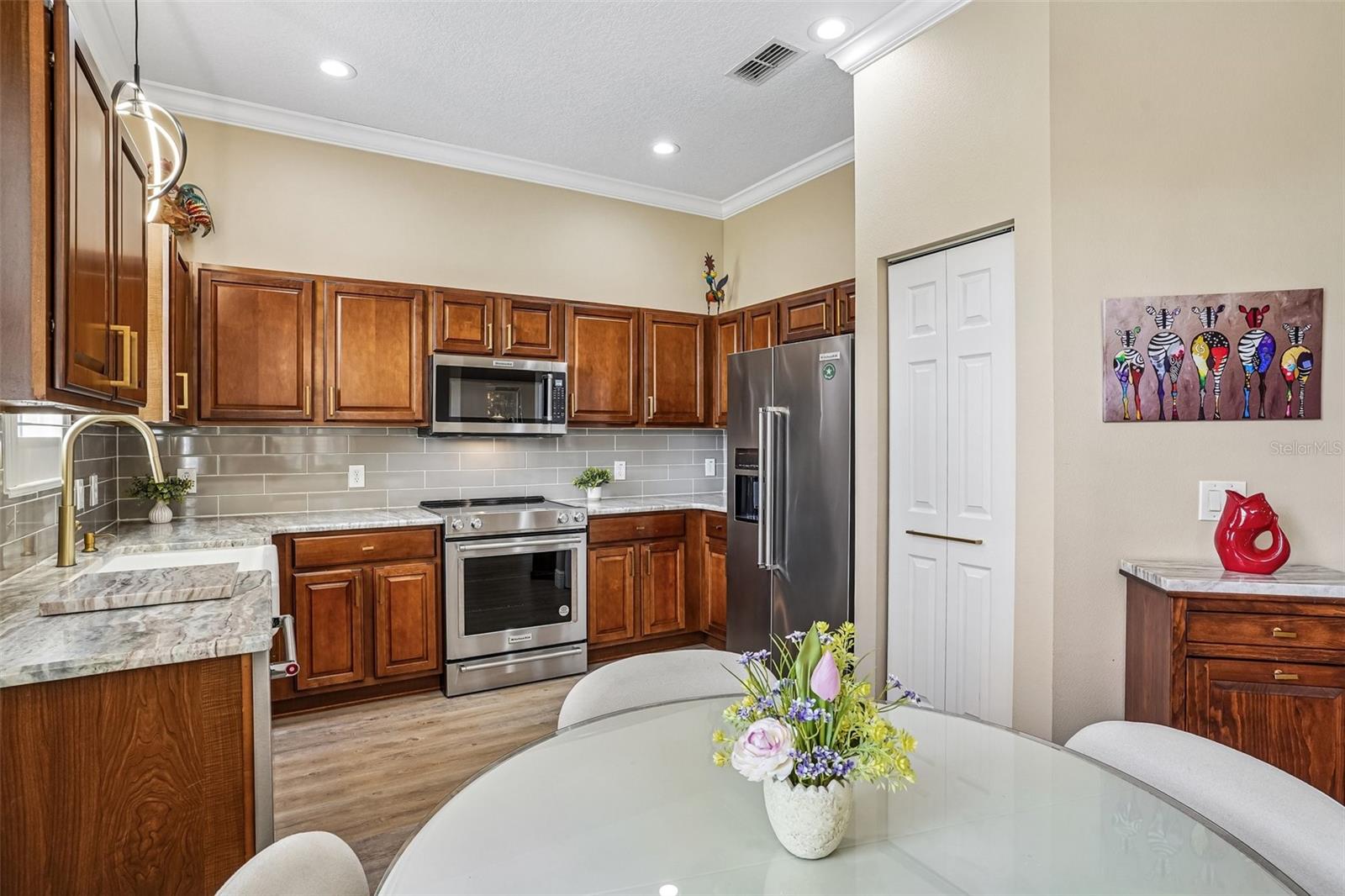 10199 Mainsail Dr Property Photo 18