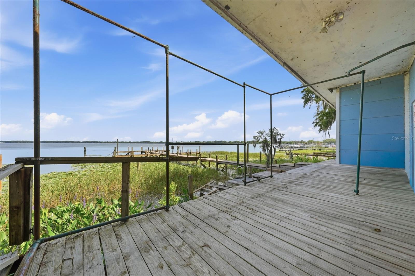 400 Lakeshore Dr Property Photo 35