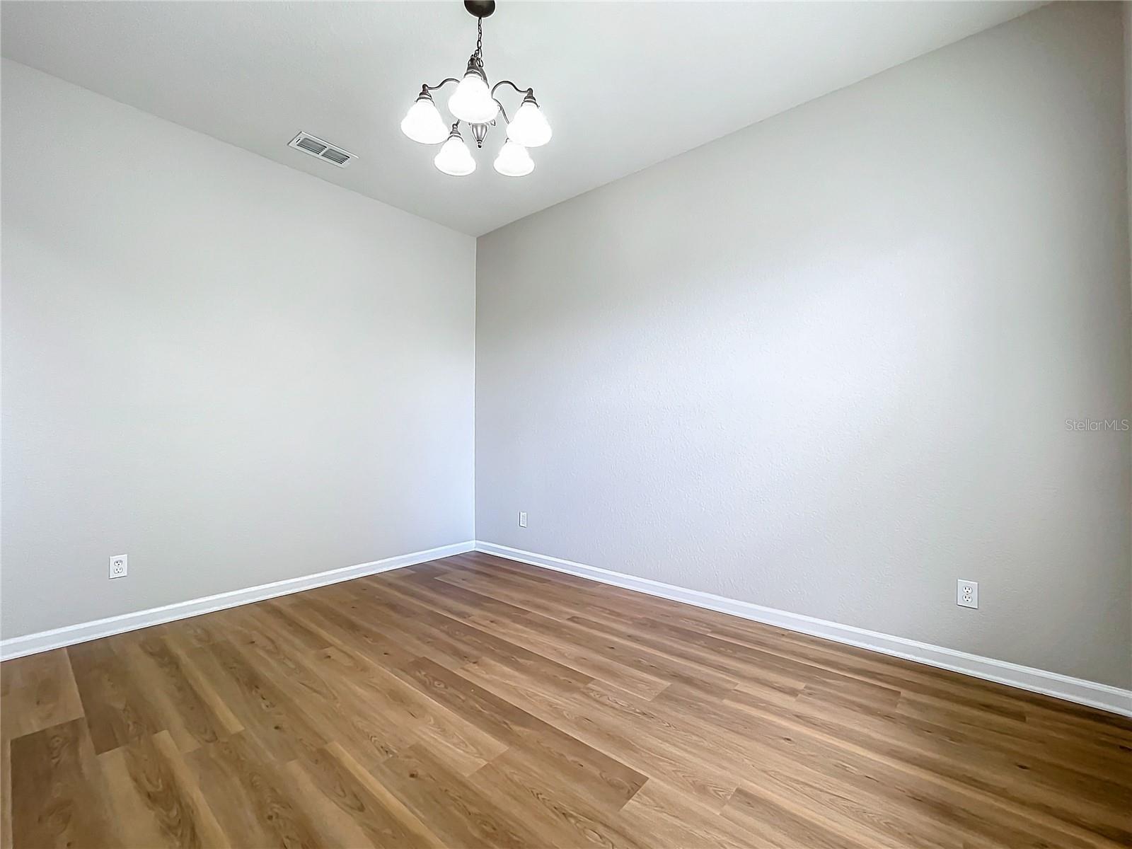 431 Balboa Blvd Property Photo 15