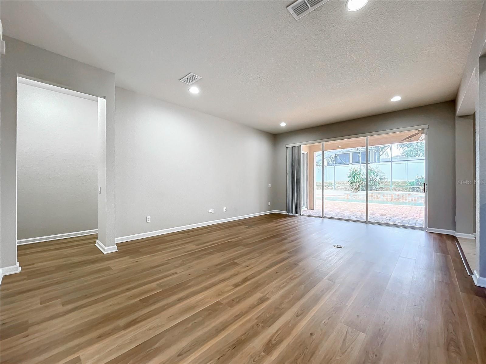 431 Balboa Blvd Property Photo 16