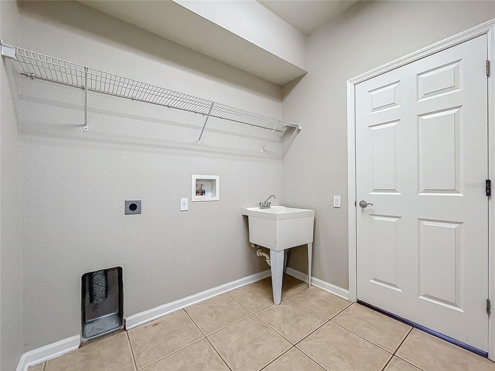 431 Balboa Blvd Property Photo 69
