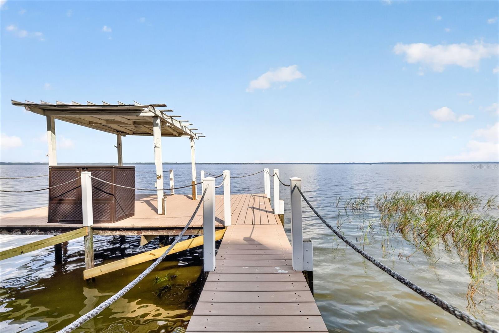 32739 Lake Eustis Dr Property Photo 1