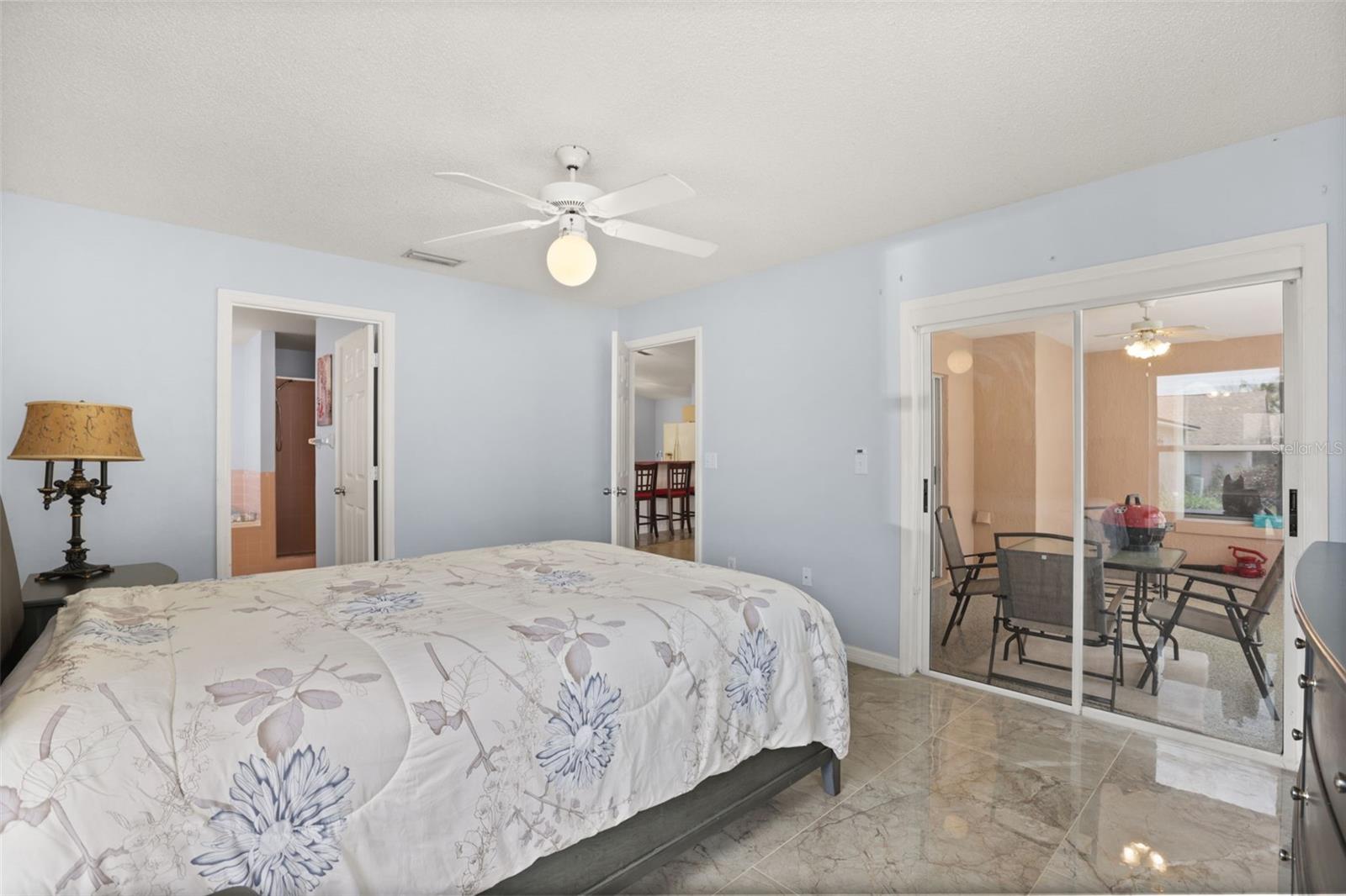 329 Lake Daisy Loop Property Photo 14