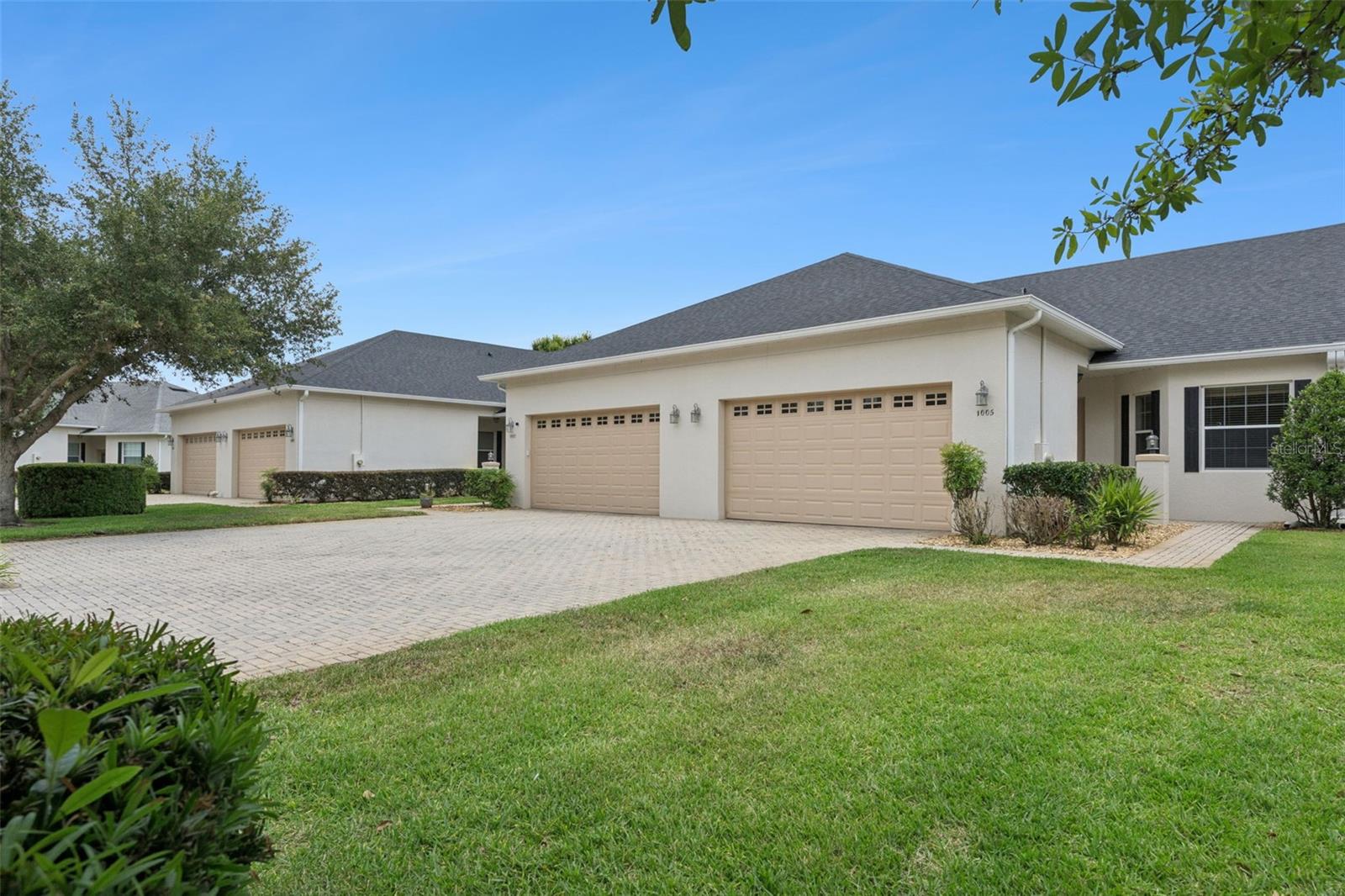 1005 Green Gate Blvd Property Photo 2