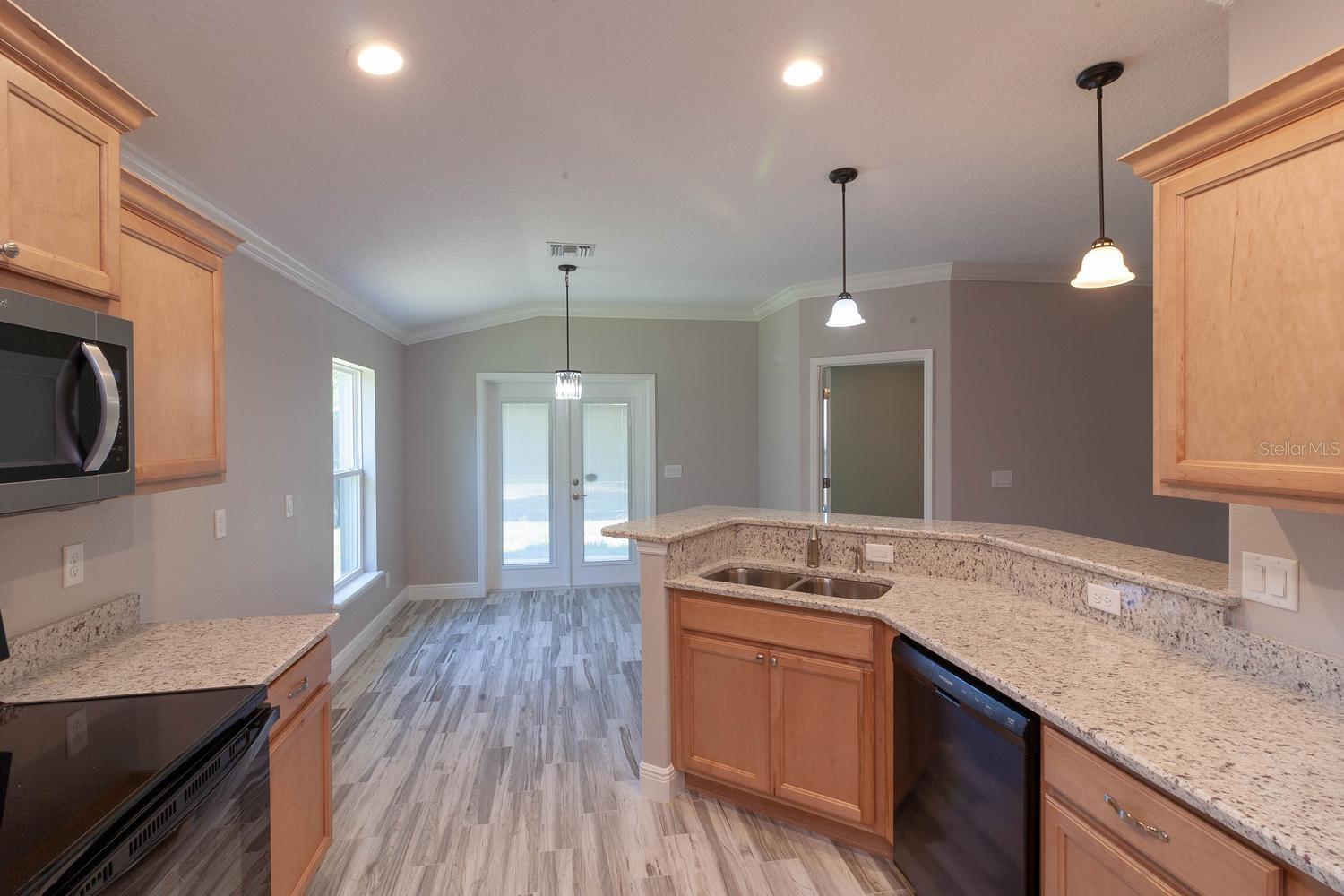 16200 Lenord St Property Photo 6