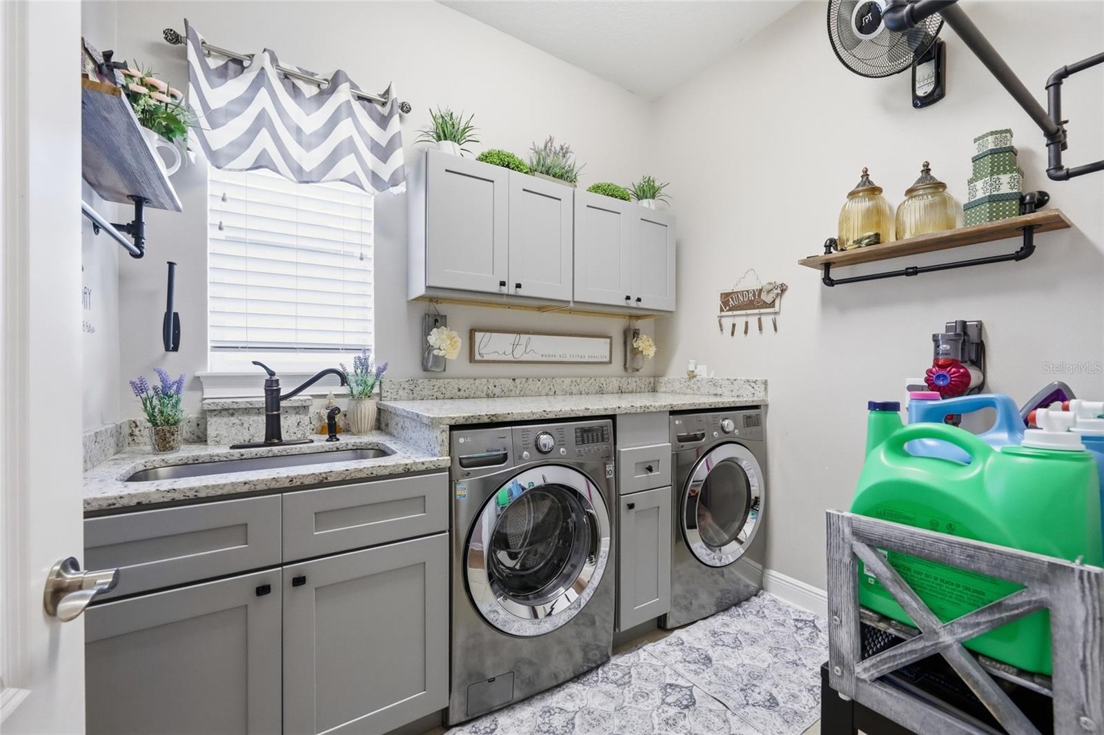 4204 Bugle St Property Photo 28