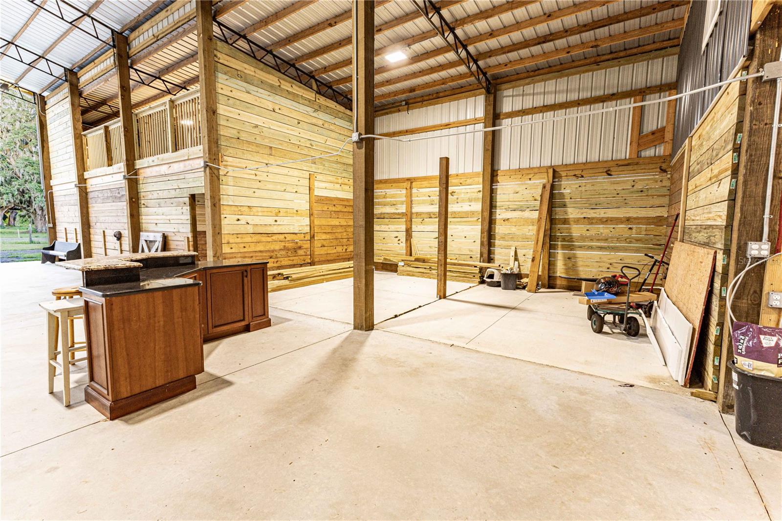 12523 Cr 721 Property Photo 24