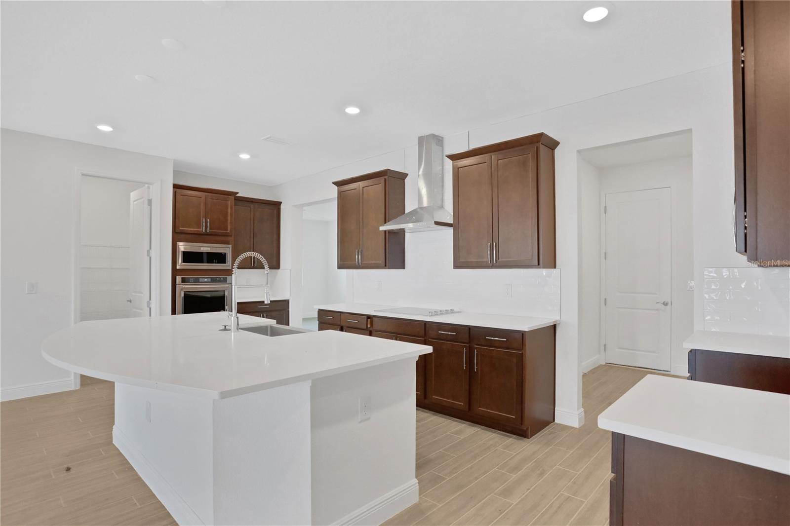 7413 Sea Manatee St Property Photo 13