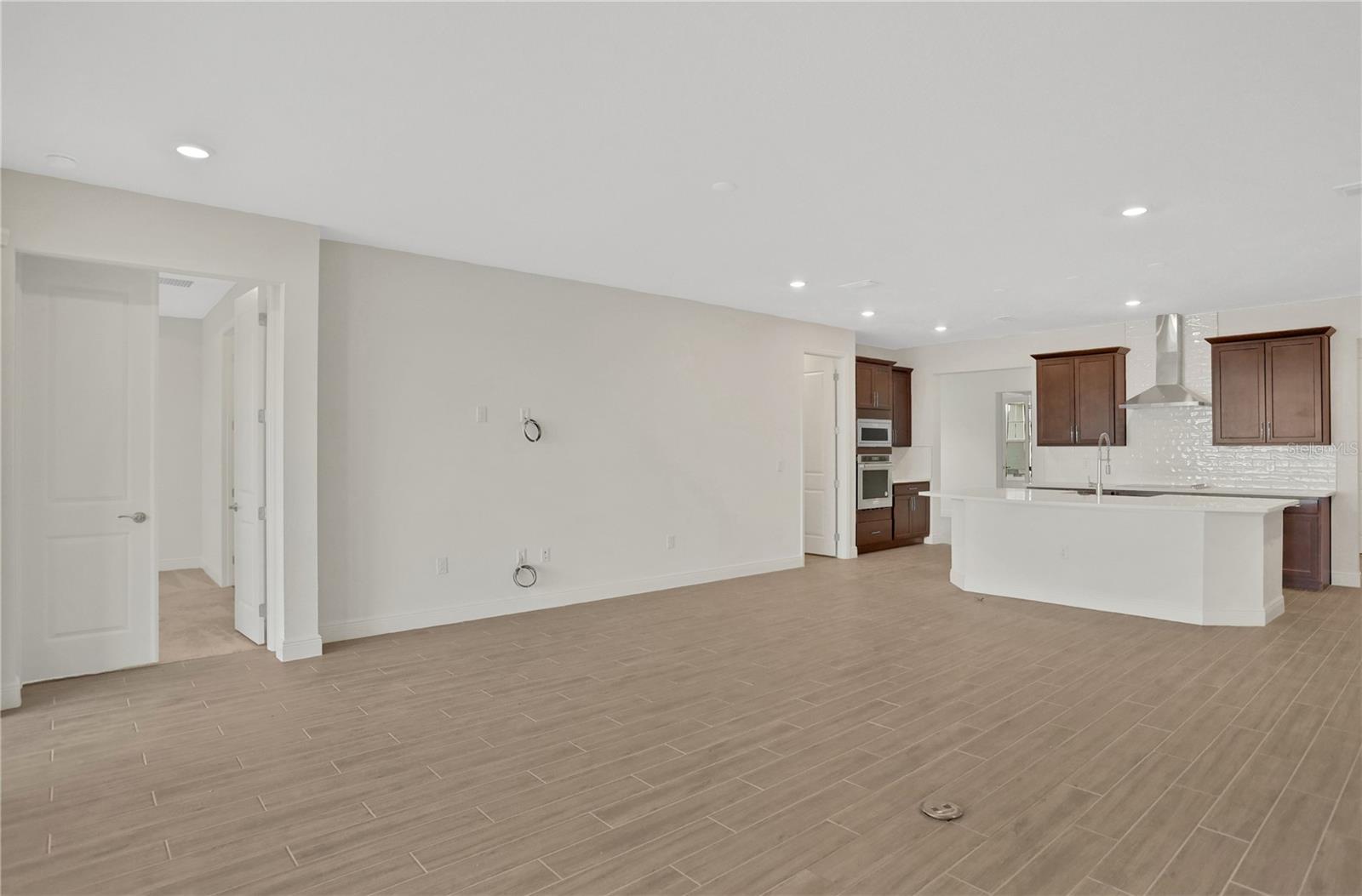 7413 Sea Manatee St Property Photo 15