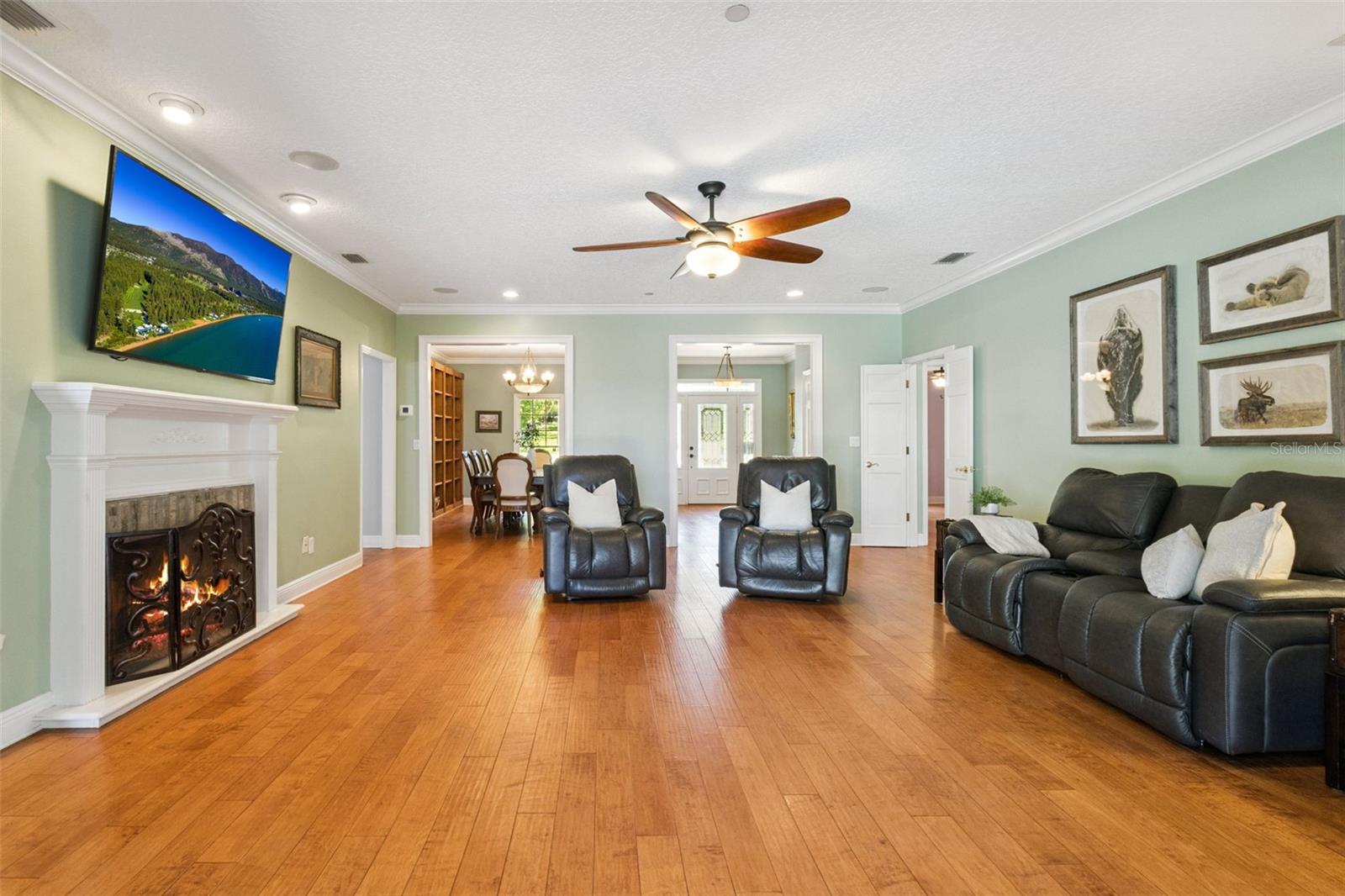 14951 Thoroughbred Ln Property Photo 11