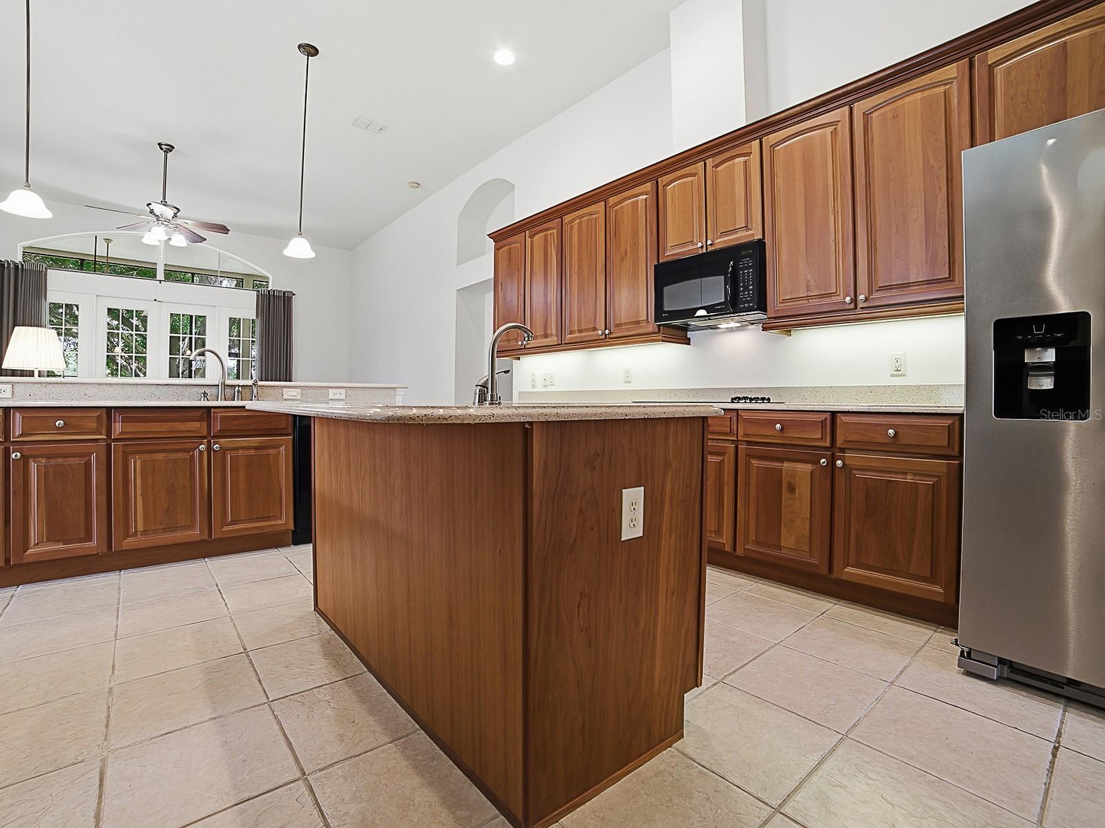 5106 Chanticleer Dr Property Photo 8