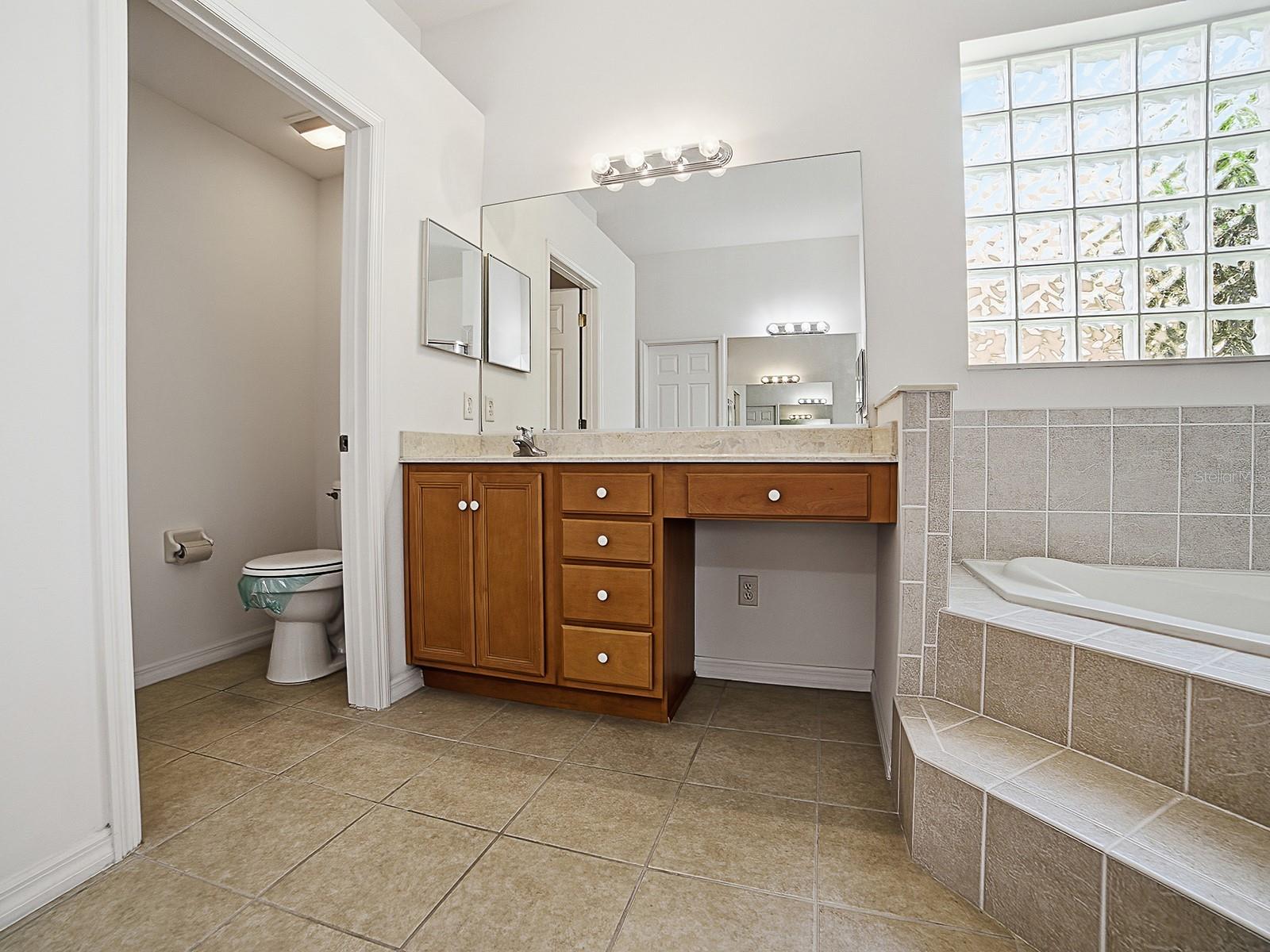 5106 Chanticleer Dr Property Photo 23