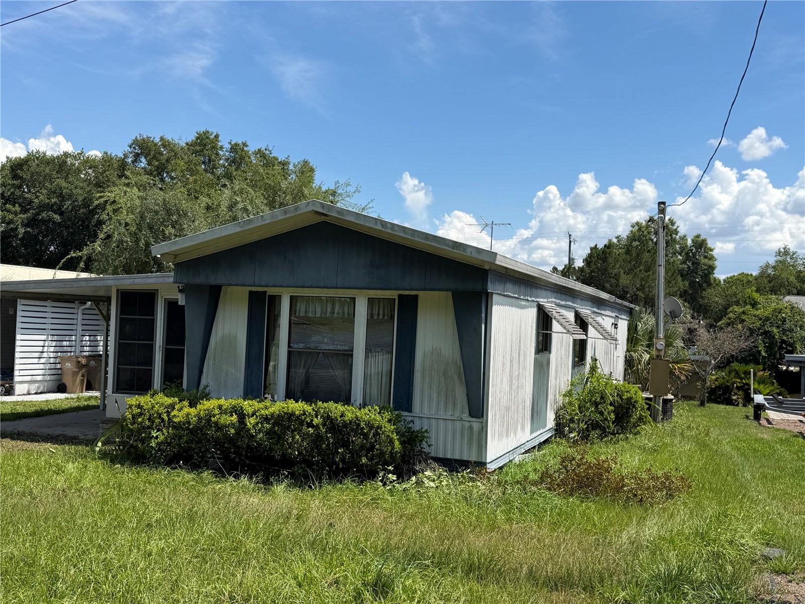 13440 Palm Dr #7 Property Photo 3