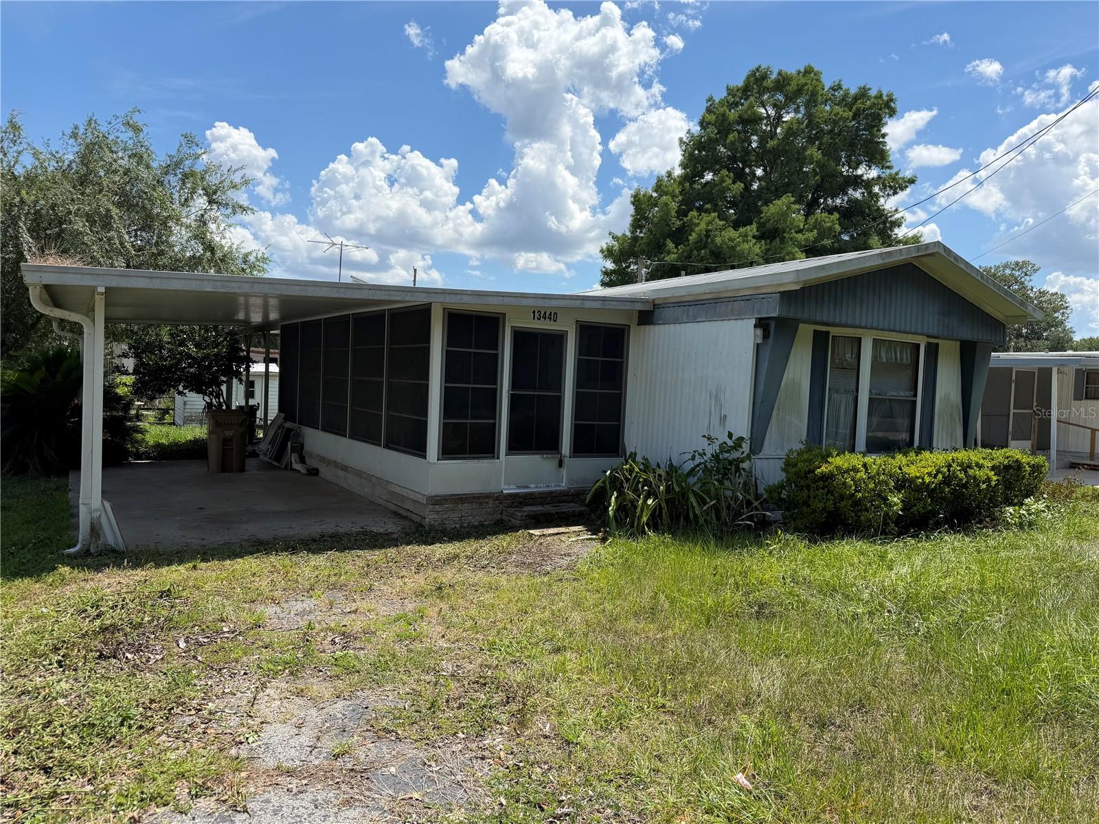 13440 Palm Dr #7 Property Photo 4
