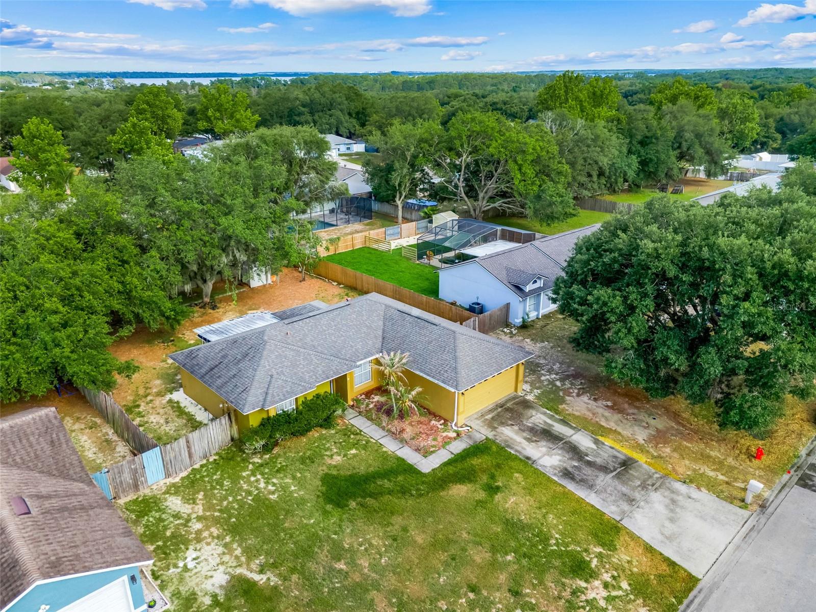 10752 Crescendo Loop Property Photo 4