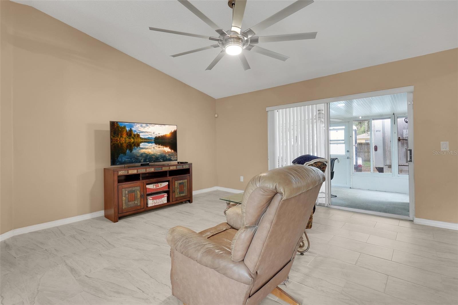 10752 Crescendo Loop Property Photo 10